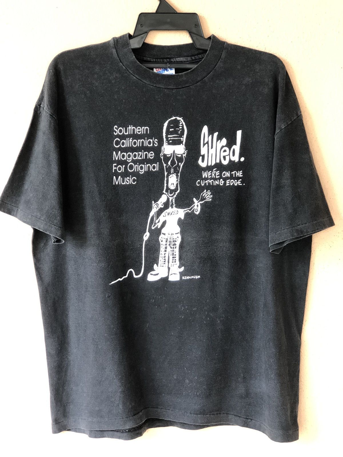 Vintage Vintage 90s Shred Southern Californias Magazine Tee Size US XL / EU 56 / 4 - 1 Thumbnail