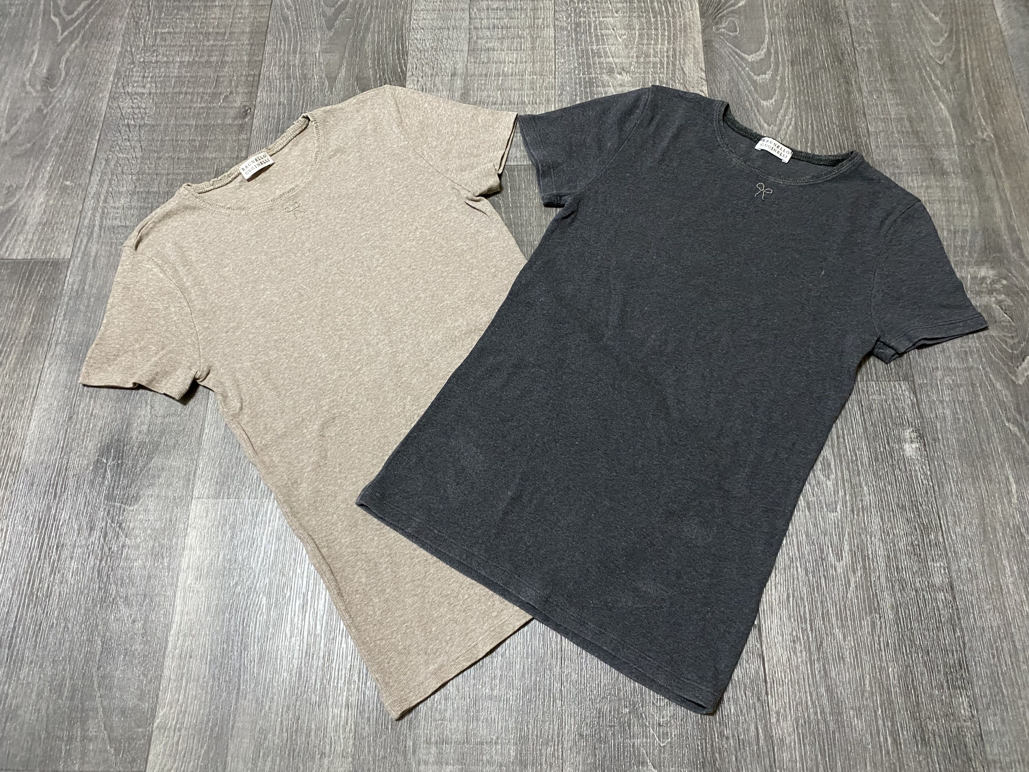 Brunello Cucinelli Set of 2 Women's Cucinelli Cotton T-shirts with Application Size S / US 4 / IT 40 - 3 Thumbnail