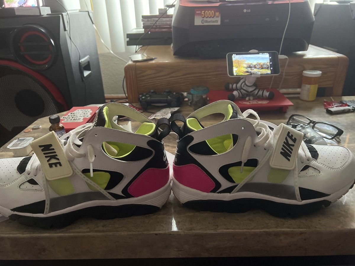Nike Air Trainer Huarache Size US 11 / EU 44 - 5 Thumbnail