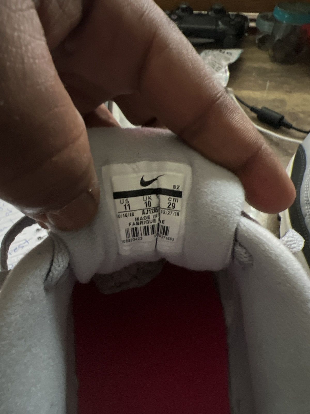 Nike Nike Air Max 90 Essential Size US 11 / EU 44 - 4 Thumbnail