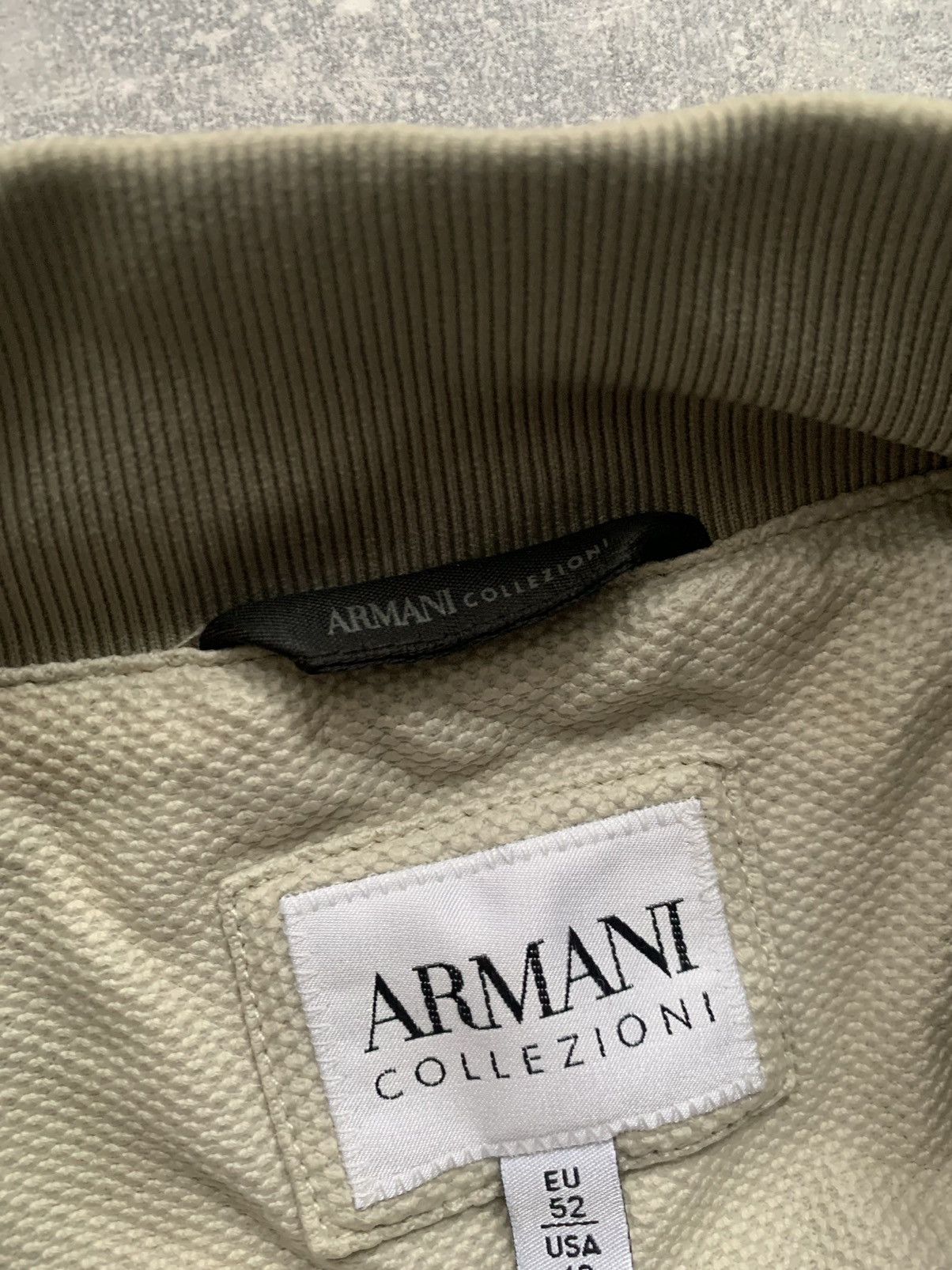 Armani Armani Collezioni beige bomber Size US L / EU 52-54 / 3 - 8 Thumbnail