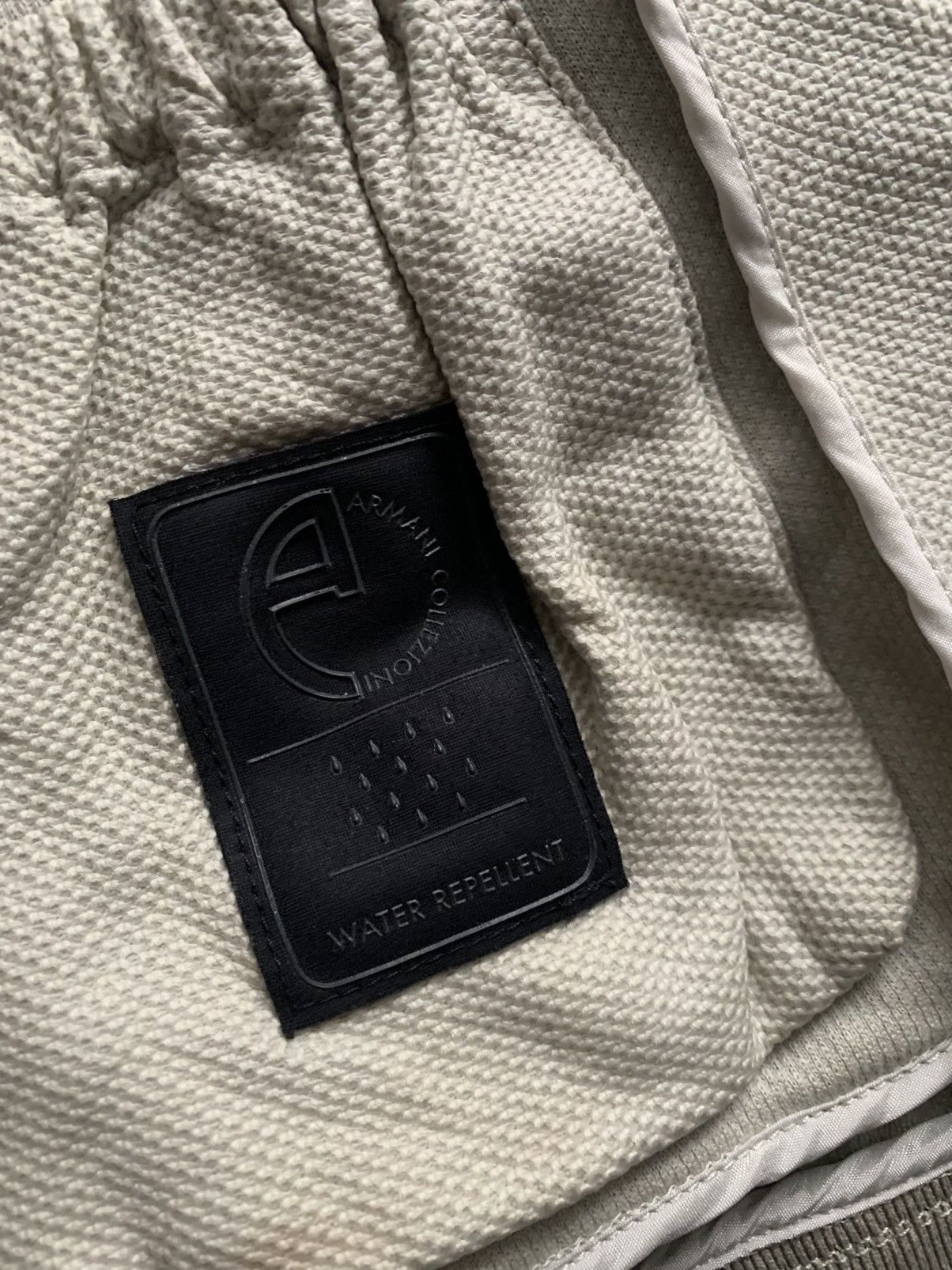 Armani Armani Collezioni beige bomber Size US L / EU 52-54 / 3 - 16 Thumbnail