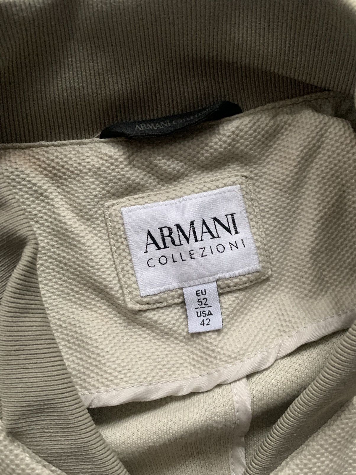 Armani Armani Collezioni beige bomber Size US L / EU 52-54 / 3 - 7 Thumbnail