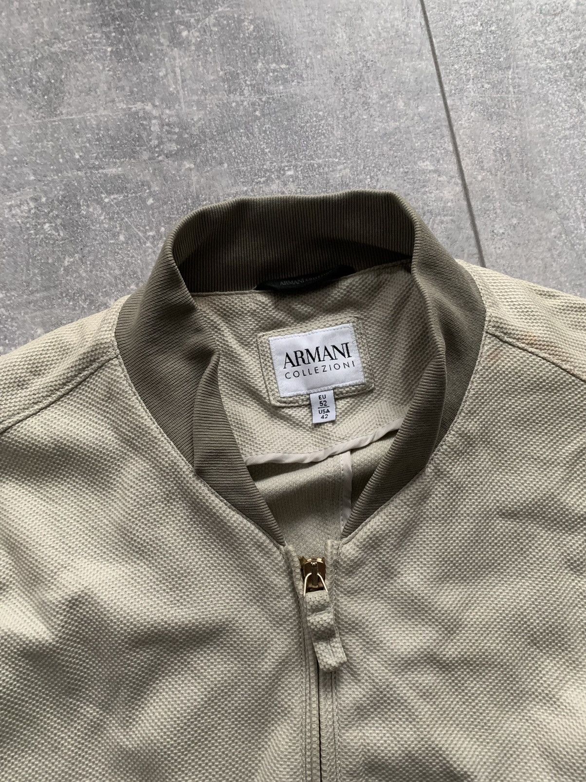 Armani Armani Collezioni beige bomber Size US L / EU 52-54 / 3 - 6 Thumbnail