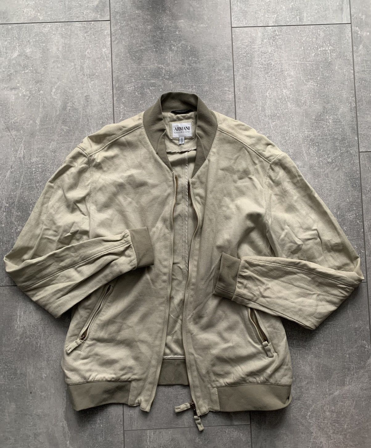 Armani Armani Collezioni beige bomber Size US L / EU 52-54 / 3 - 17 Thumbnail