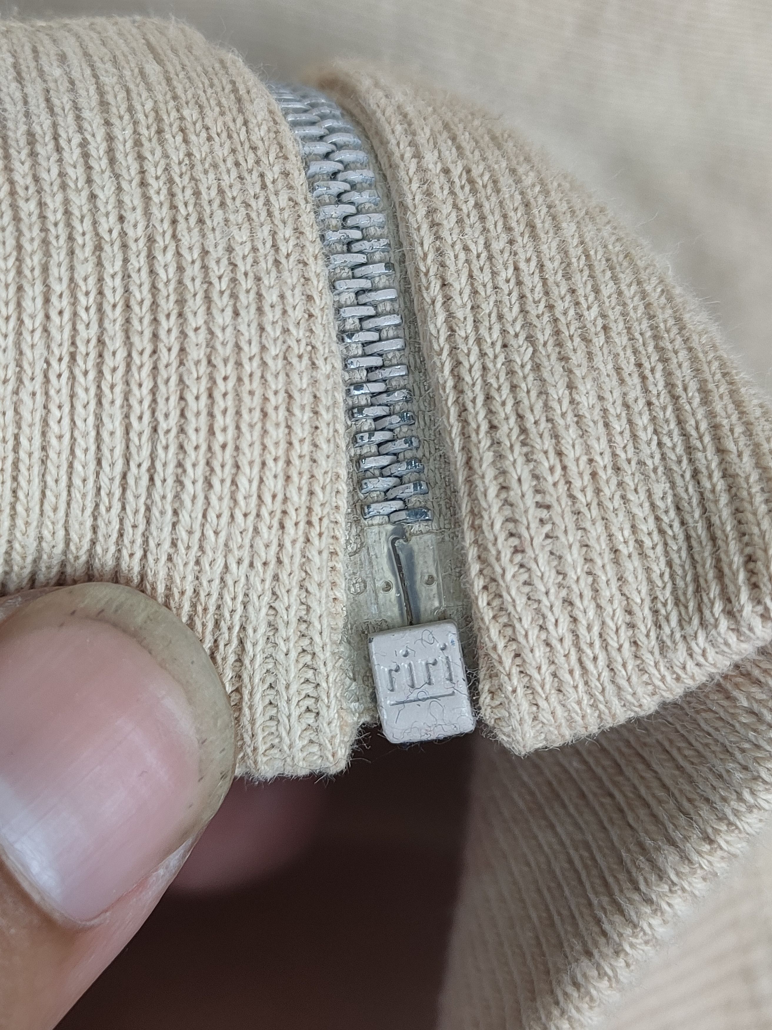 A.P.C. A.P.C plain Sweater Size US XS / EU 42 / 0 - 7 Thumbnail