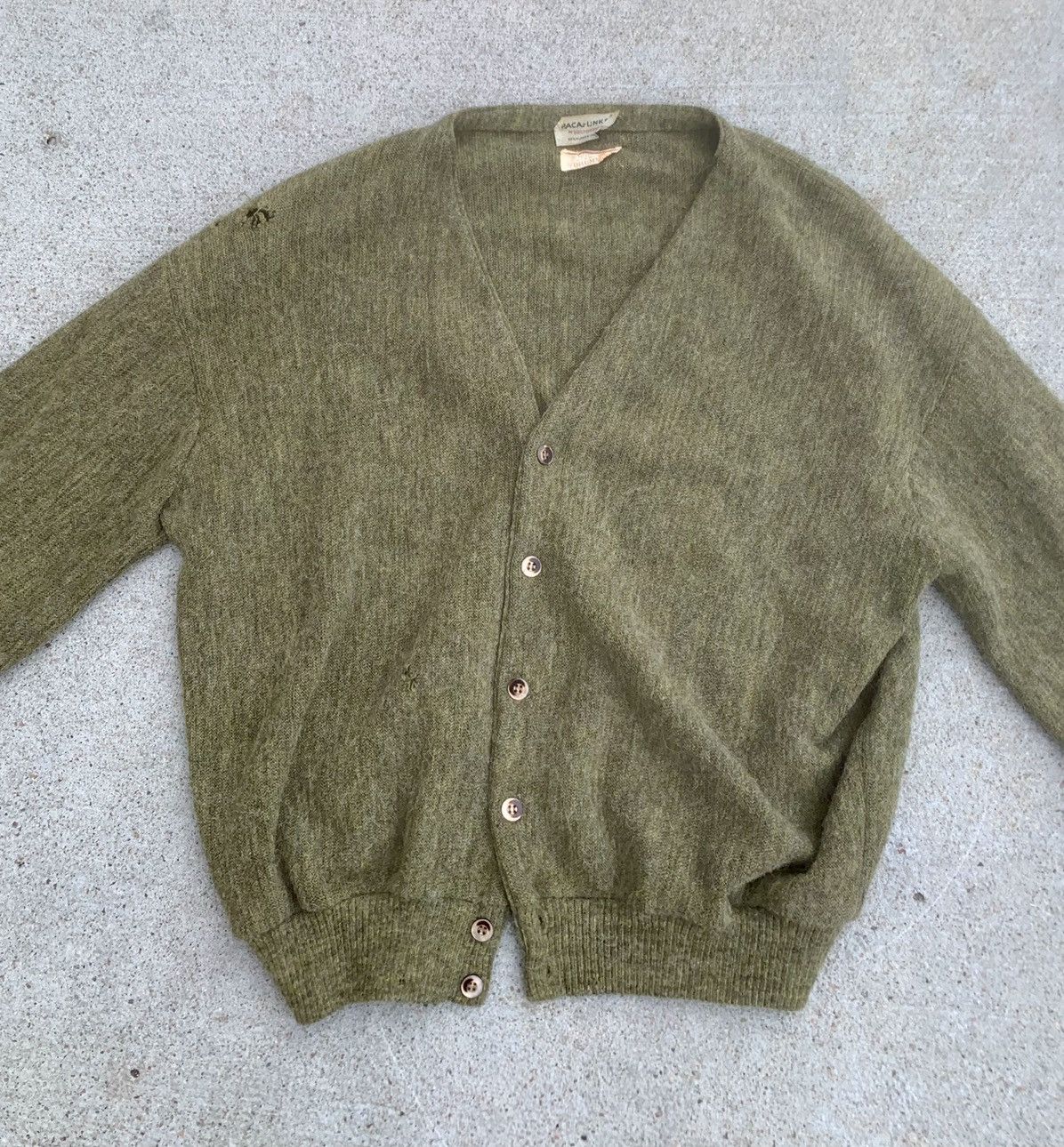 Vintage Vintage 60s Kurt Cobain Distressed Cardigan last drop Size US M / EU 48-50 / 2 - 2 Thumbnail