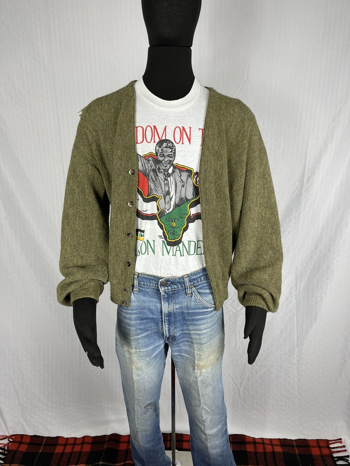 Vintage Vintage 60s Kurt Cobain Distressed Cardigan last drop Size US M / EU 48-50 / 2 - 1 Thumbnail