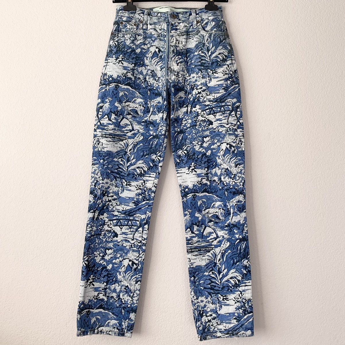 Off-White Hunting party print denim (women’s size 24) Size 24" / US 00 / IT 34 - 22 Thumbnail