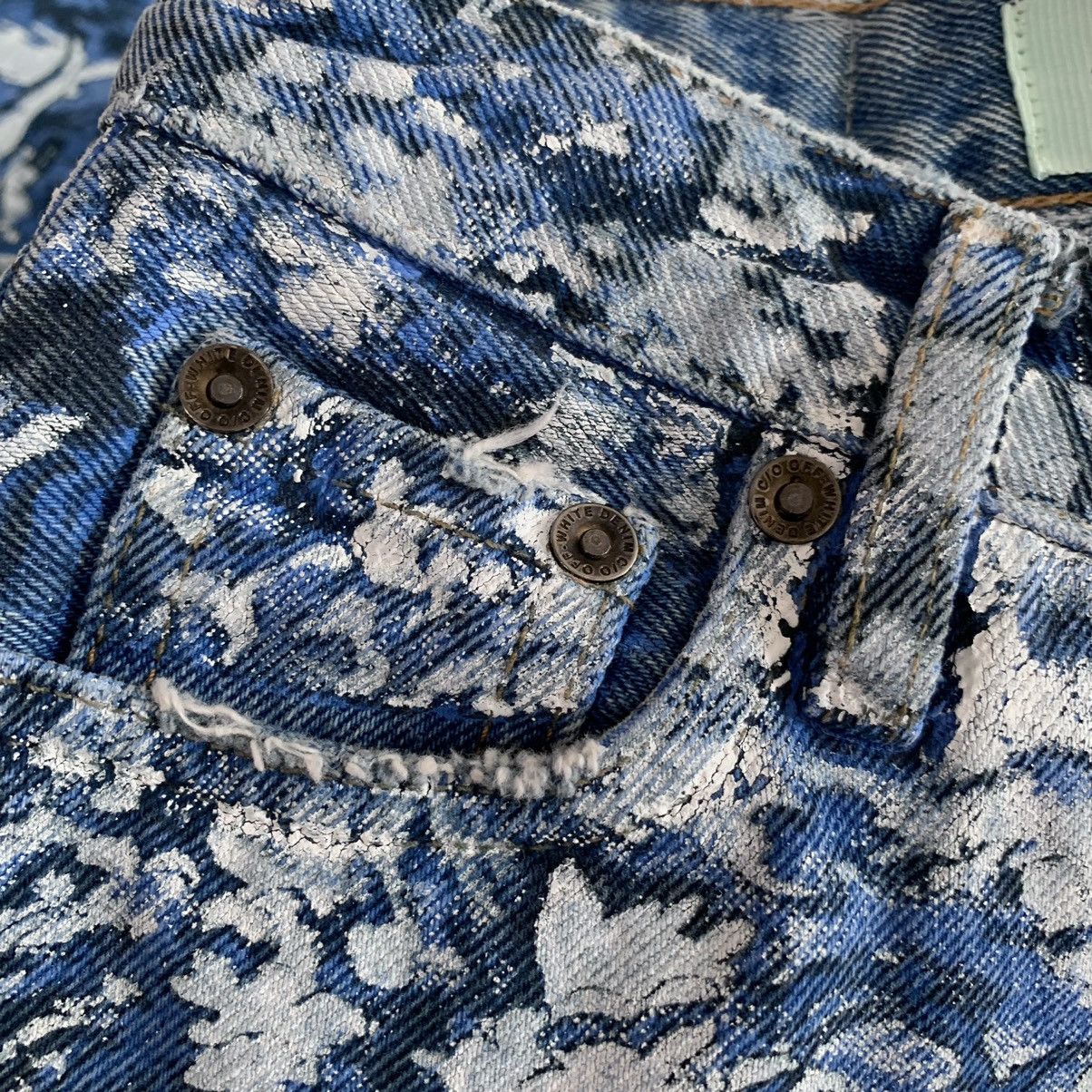 Off-White Hunting party print denim (women’s size 24) Size 24" / US 00 / IT 34 - 18 Thumbnail