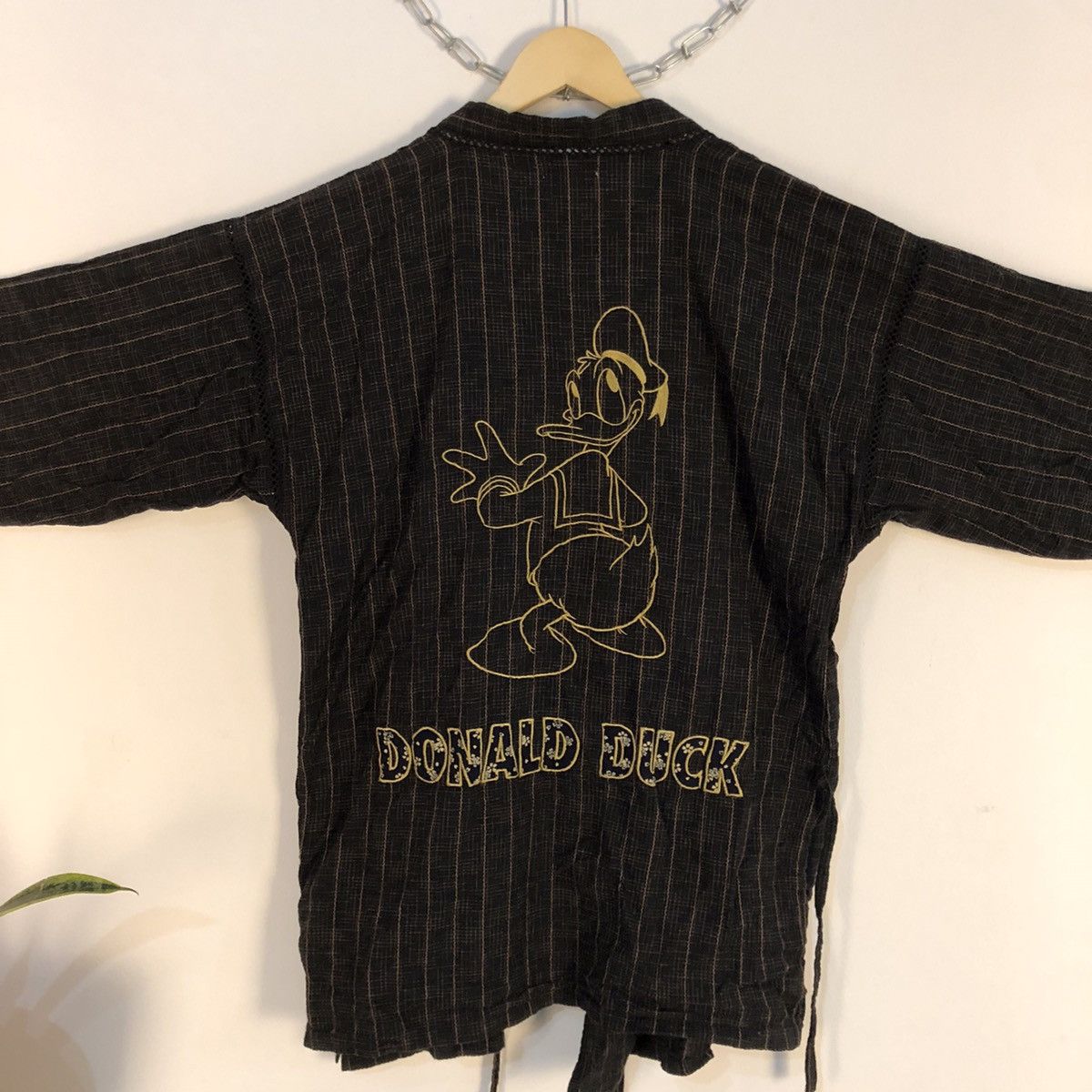 Disney × Japanese Brand STEALS 🏴‍☠️ Donald Duck Disney Kimono Size US L / EU 52-54 / 3 - 4 Thumbnail
