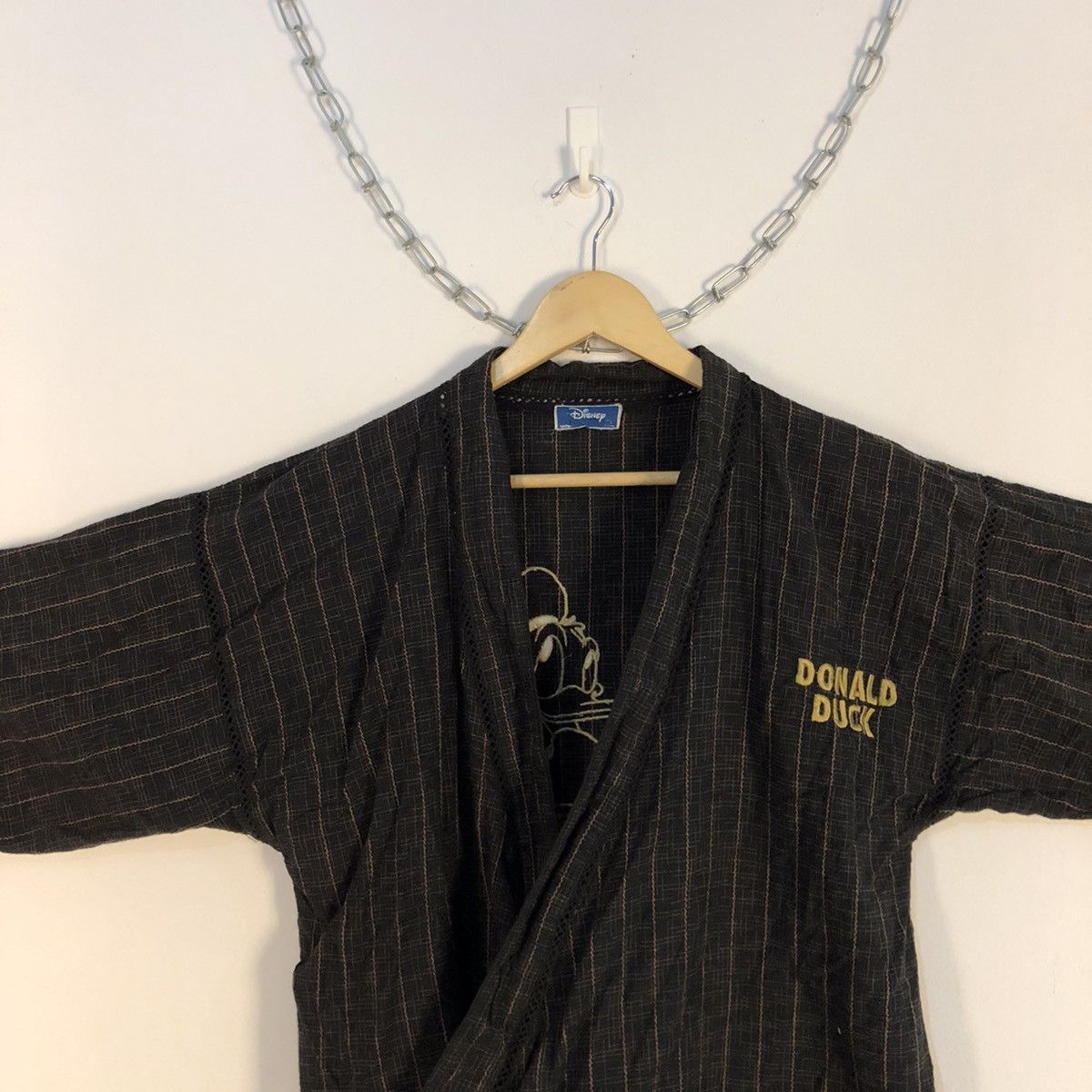 Disney × Japanese Brand STEALS 🏴‍☠️ Donald Duck Disney Kimono Size US L / EU 52-54 / 3 - 6 Thumbnail