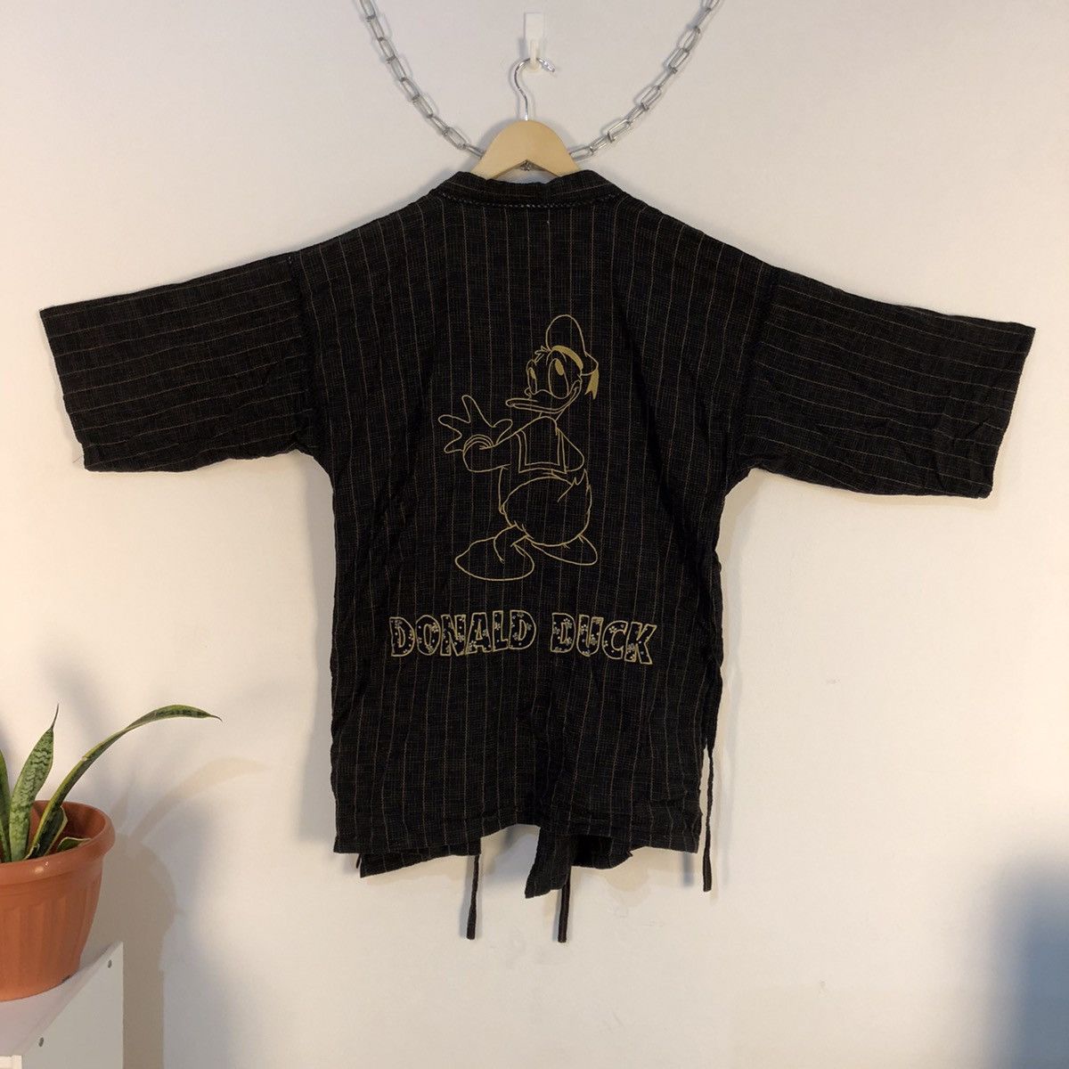 Disney × Japanese Brand STEALS 🏴‍☠️ Donald Duck Disney Kimono Size US L / EU 52-54 / 3 - 1 Thumbnail