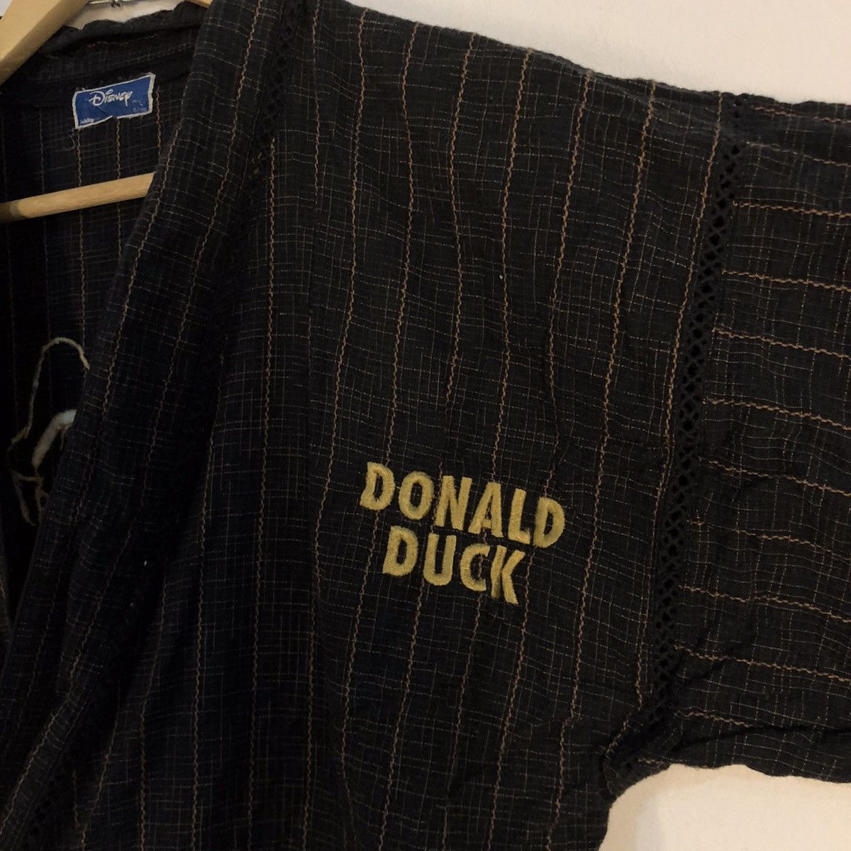 Disney × Japanese Brand STEALS 🏴‍☠️ Donald Duck Disney Kimono Size US L / EU 52-54 / 3 - 5 Thumbnail