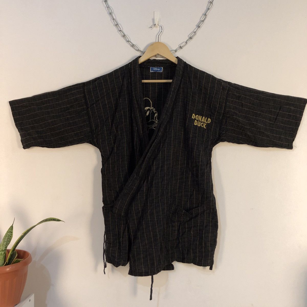 Disney × Japanese Brand STEALS 🏴‍☠️ Donald Duck Disney Kimono Size US L / EU 52-54 / 3 - 16 Thumbnail