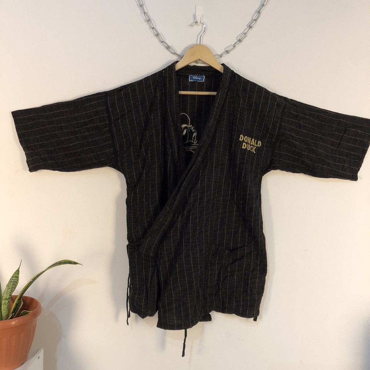 Disney × Japanese Brand STEALS 🏴‍☠️ Donald Duck Disney Kimono Size US L / EU 52-54 / 3 - 2 Thumbnail