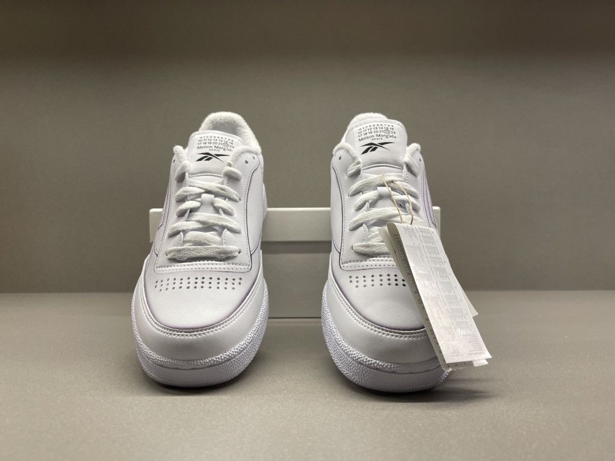 Maison Margiela × Reebok Reebok Club C Maison Margiela White Size US 6 / EU 39 - 3 Thumbnail