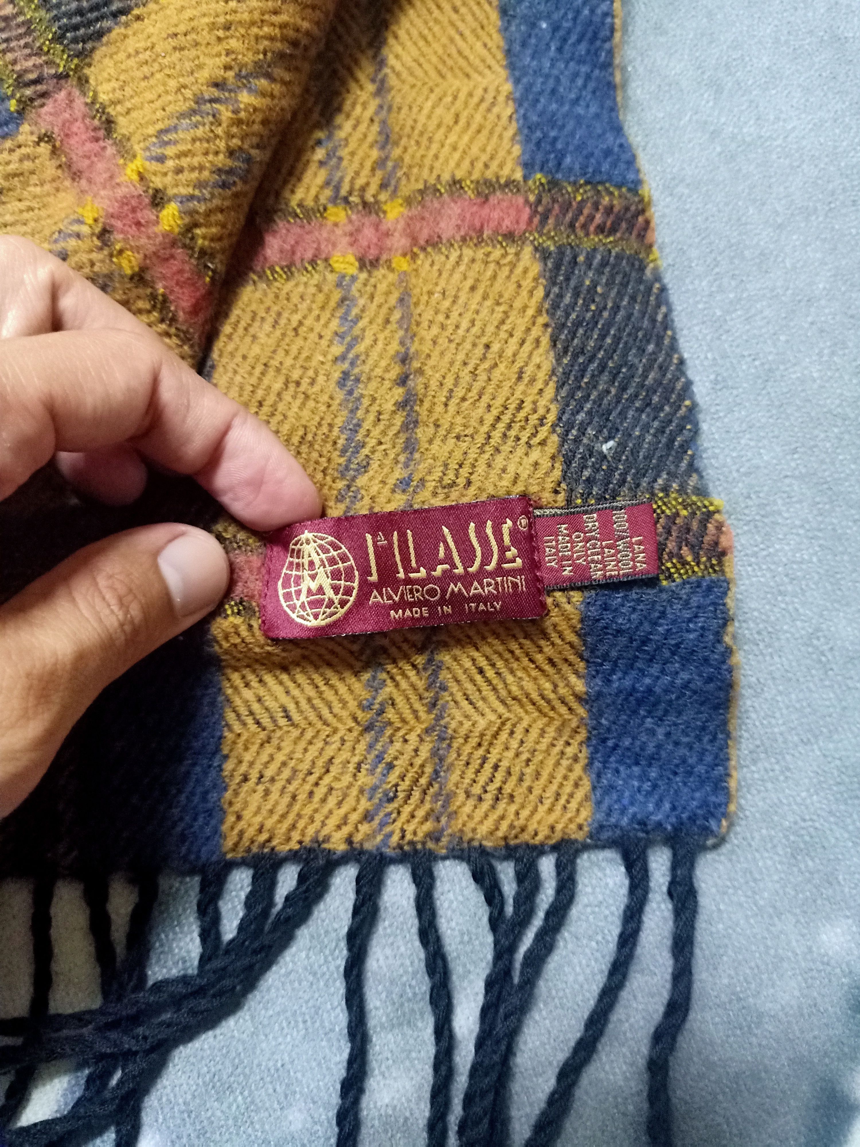 Alviero Martini Alveiro Martini Muffler Size ONE SIZE - 2 Thumbnail