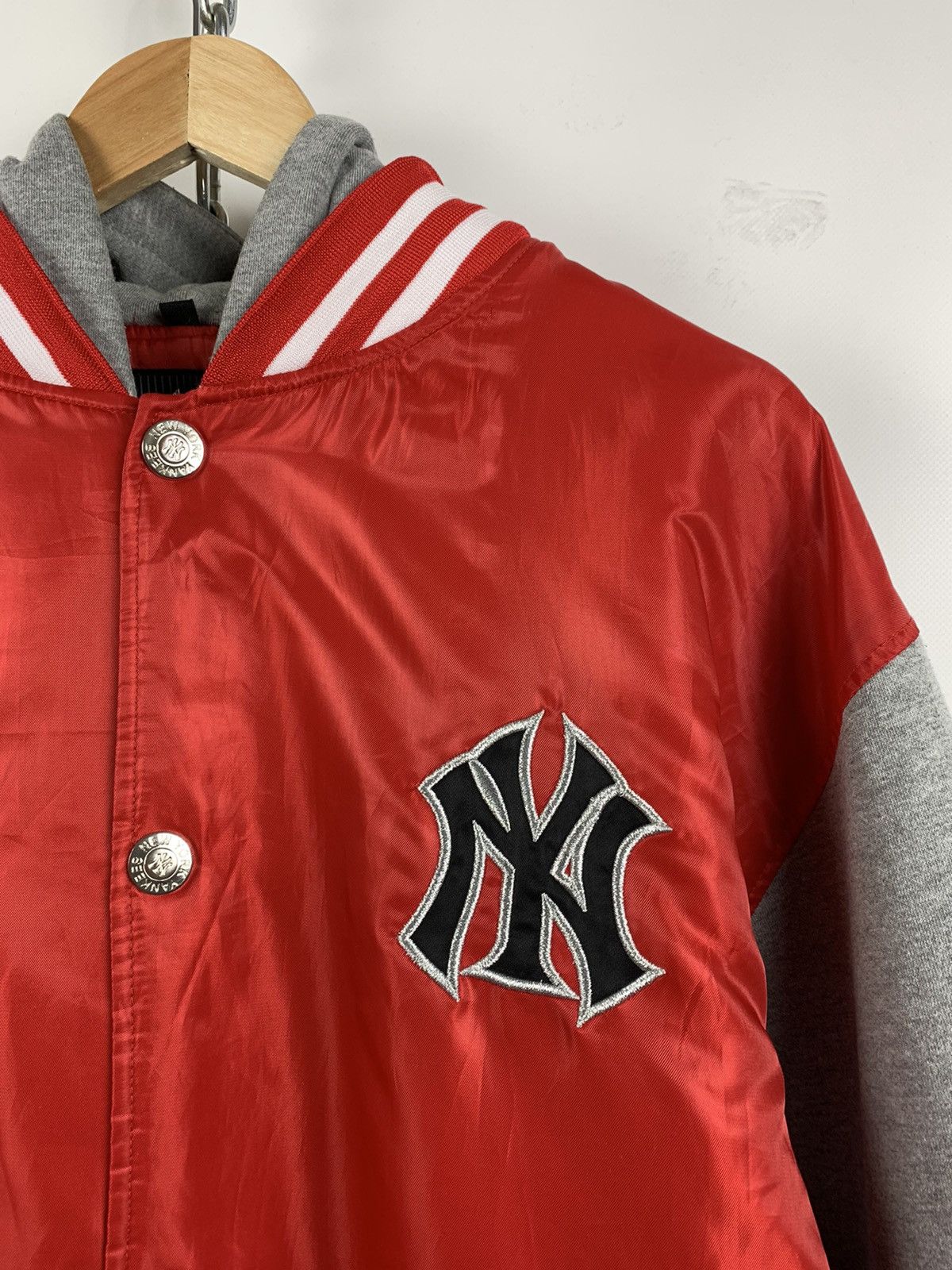 Majestic Vintage New York Yankees Majestic Varsity Hoodie Jacket Size US XL / EU 56 / 4 - 6 Thumbnail