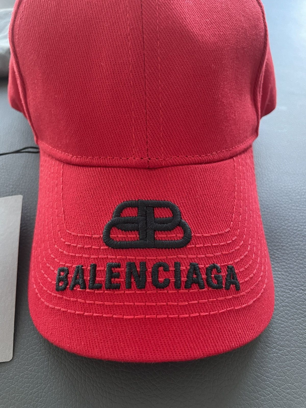 Balenciaga Rare Iconic Limited Edition Brand NEW Runway Logo Hat Size ONE SIZE - 2 Thumbnail