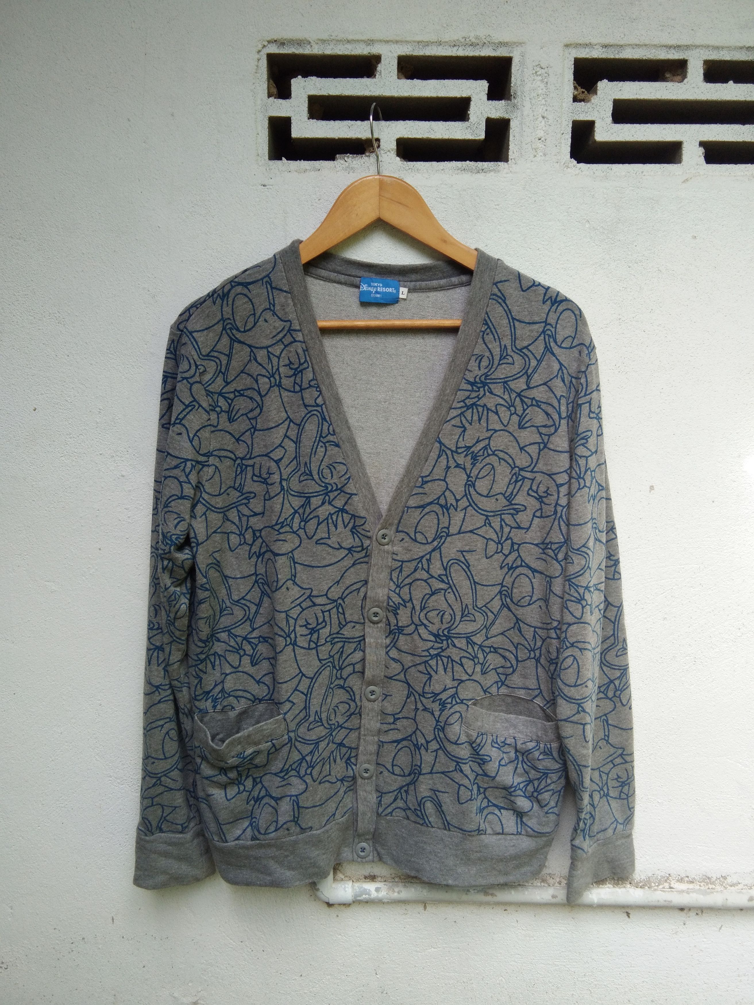 Donald Duck Tokyo Disneyland Cardigan