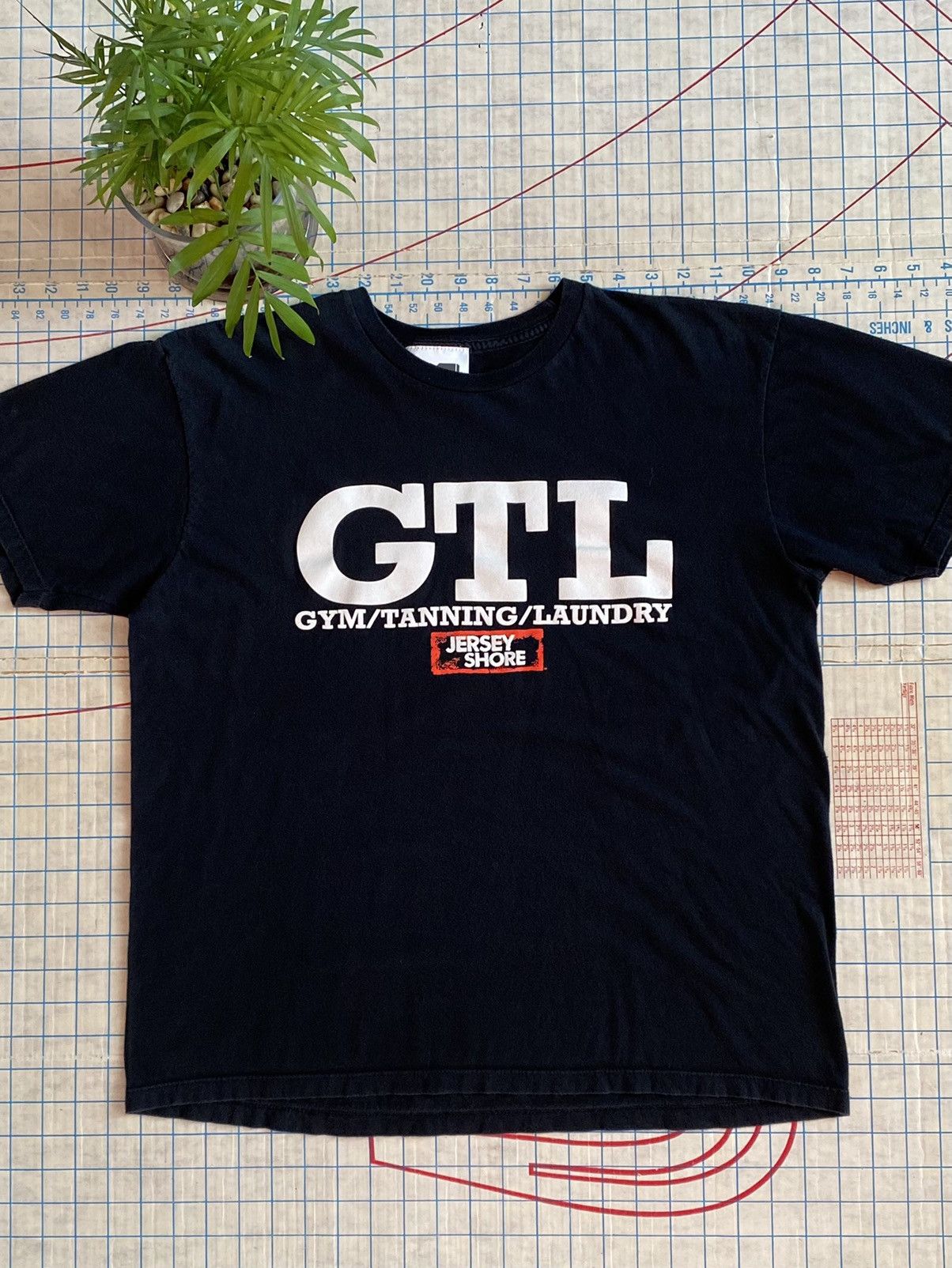 Mtv Jersey Shore GTL Gym Tan Laundry Tee Size Large MTV Size US L / EU 52-54 / 3 - 1 Thumbnail
