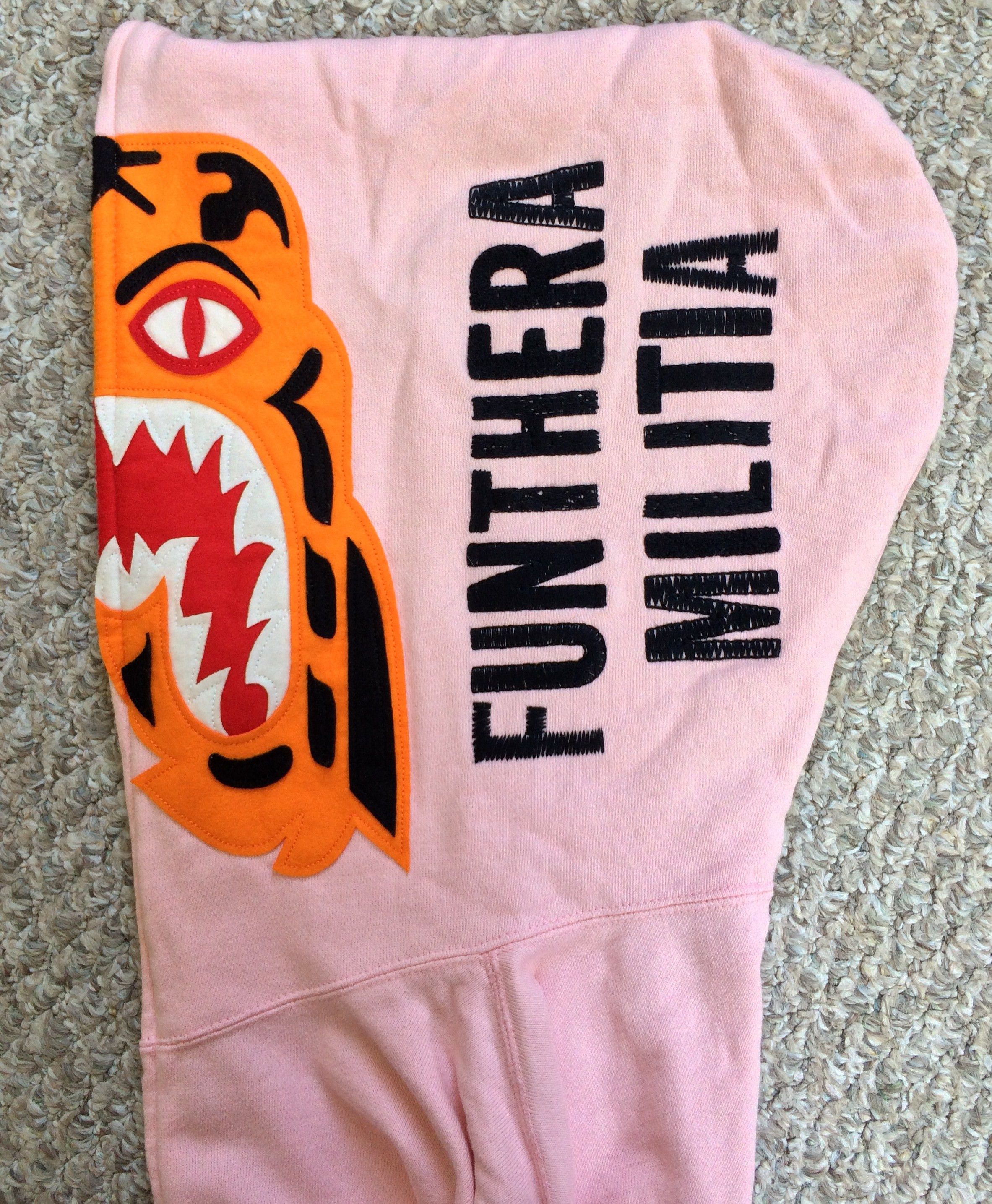 Bape S/S 2006 Bape Pink Tiger Hoodie Size US L / EU 52-54 / 3 - 4 Thumbnail