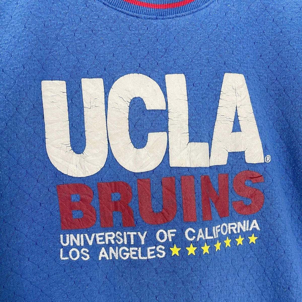 Japanese Brand Vintage 90s UCLA Bruins Big Logo Crewneck Sweatshirt Size M Size US M / EU 48-50 / 2 - 5 Thumbnail