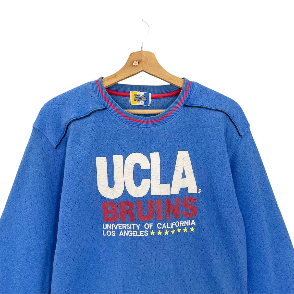 Japanese Brand Vintage 90s UCLA Bruins Big Logo Crewneck Sweatshirt Size M Size US M / EU 48-50 / 2 - 4 Thumbnail