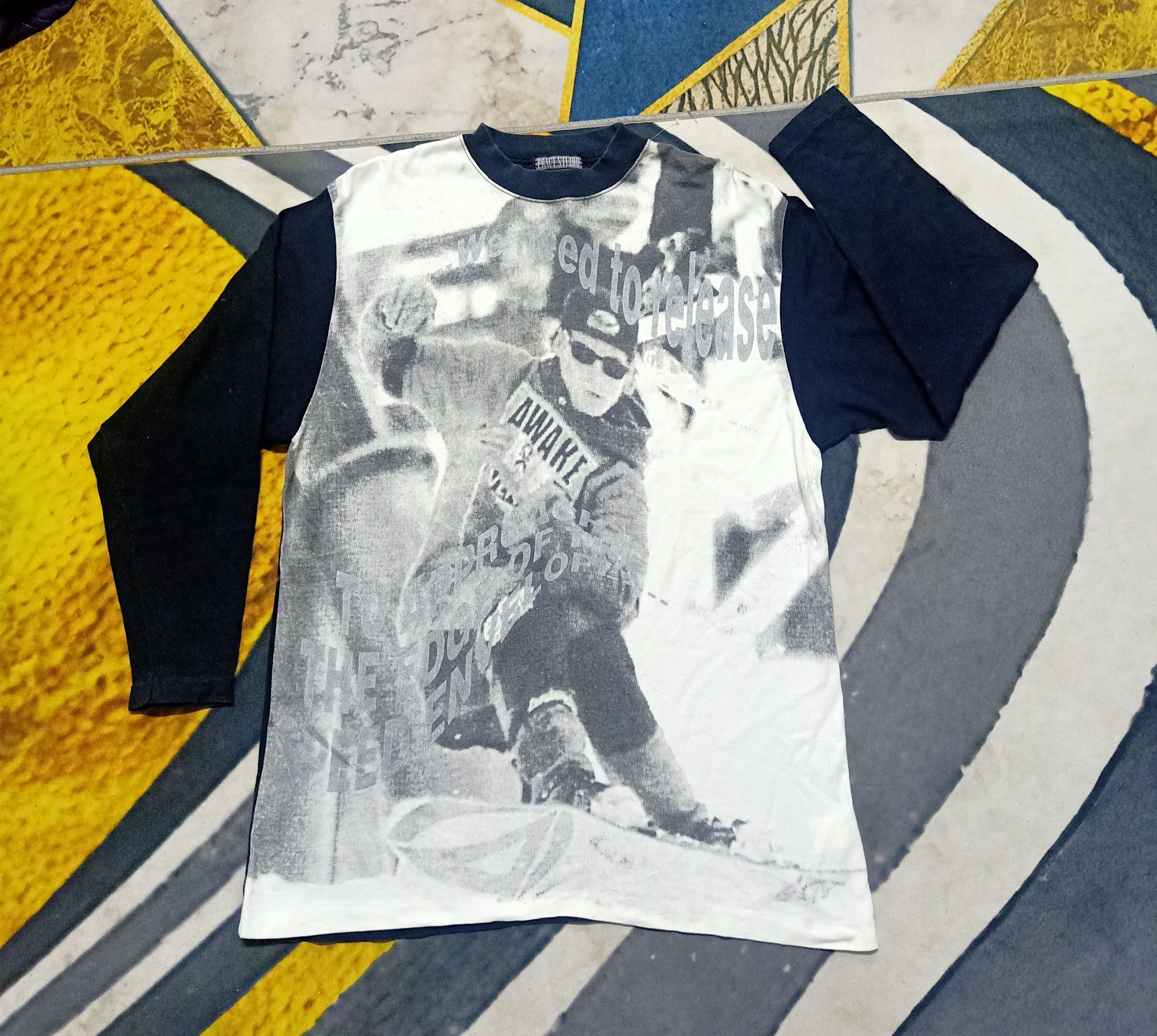 Vtg Pract Studio Awake ski sport photo tee