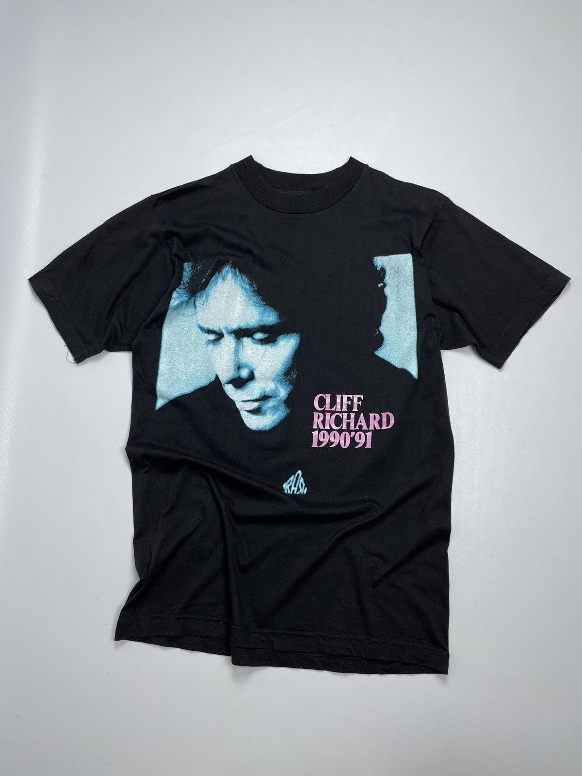 Band Tees × Vintage Vintage 1990 Cliff Richard From A Distance Tour Band T-Shirt Size US M / EU 48-50 / 2 - 1 Thumbnail