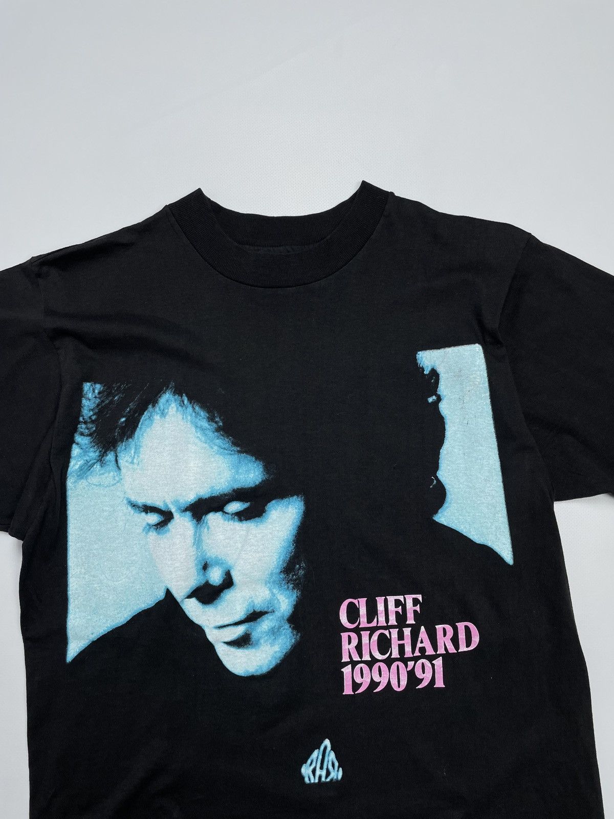 Band Tees × Vintage Vintage 1990 Cliff Richard From A Distance Tour Band T-Shirt Size US M / EU 48-50 / 2 - 2 Thumbnail