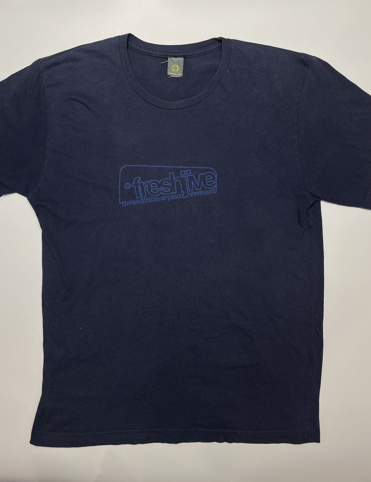 Freshjive × Vintage Vintage Freshjive y2k 90s shirt navy blue fairly sun faded Size US M / EU 48-50 / 2 - 5 Thumbnail
