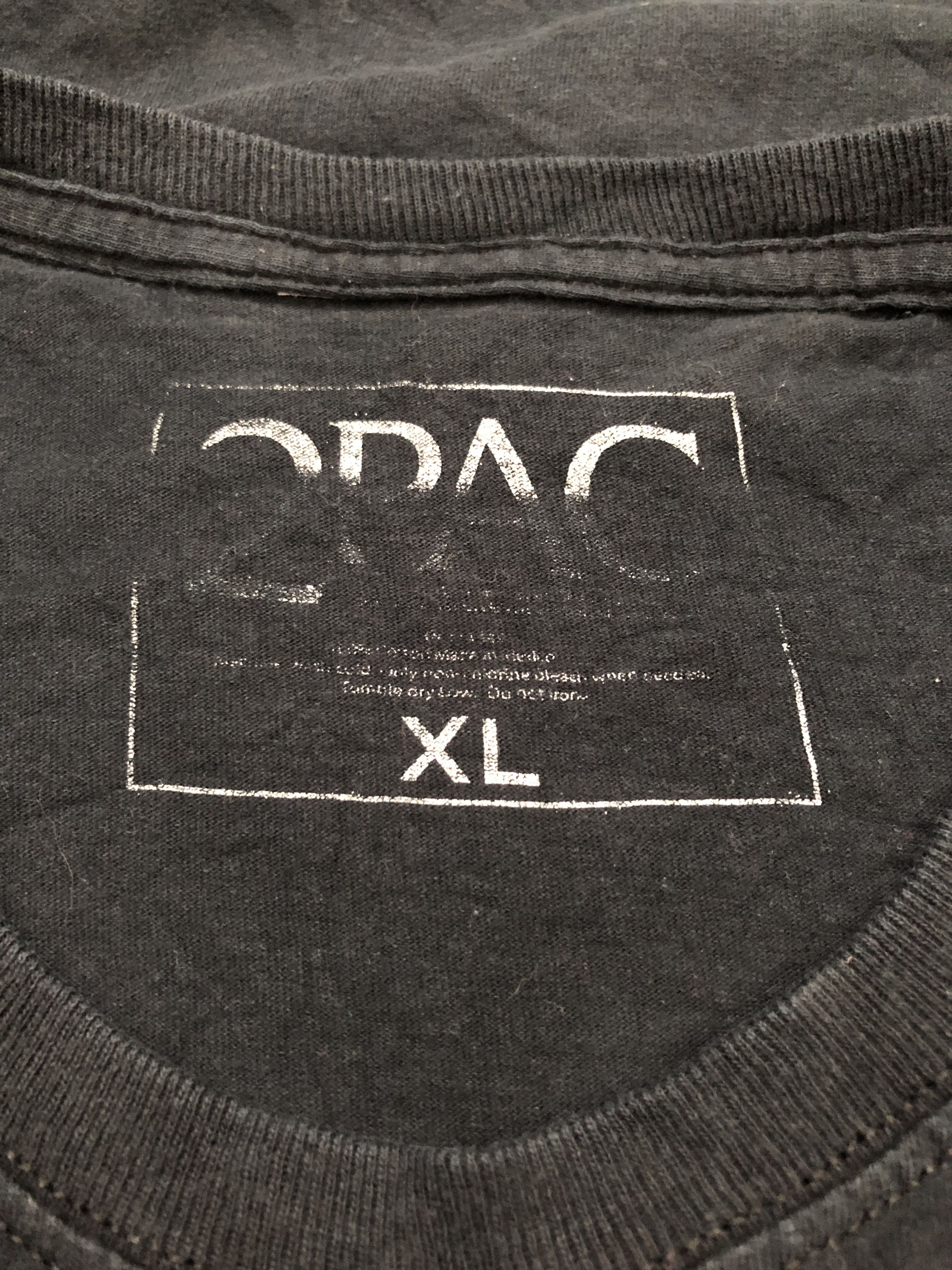 Rap Tees × Vintage Vintage American Rapper And Actor 2PAC Tshirt Size US XL / EU 56 / 4 - 4 Thumbnail