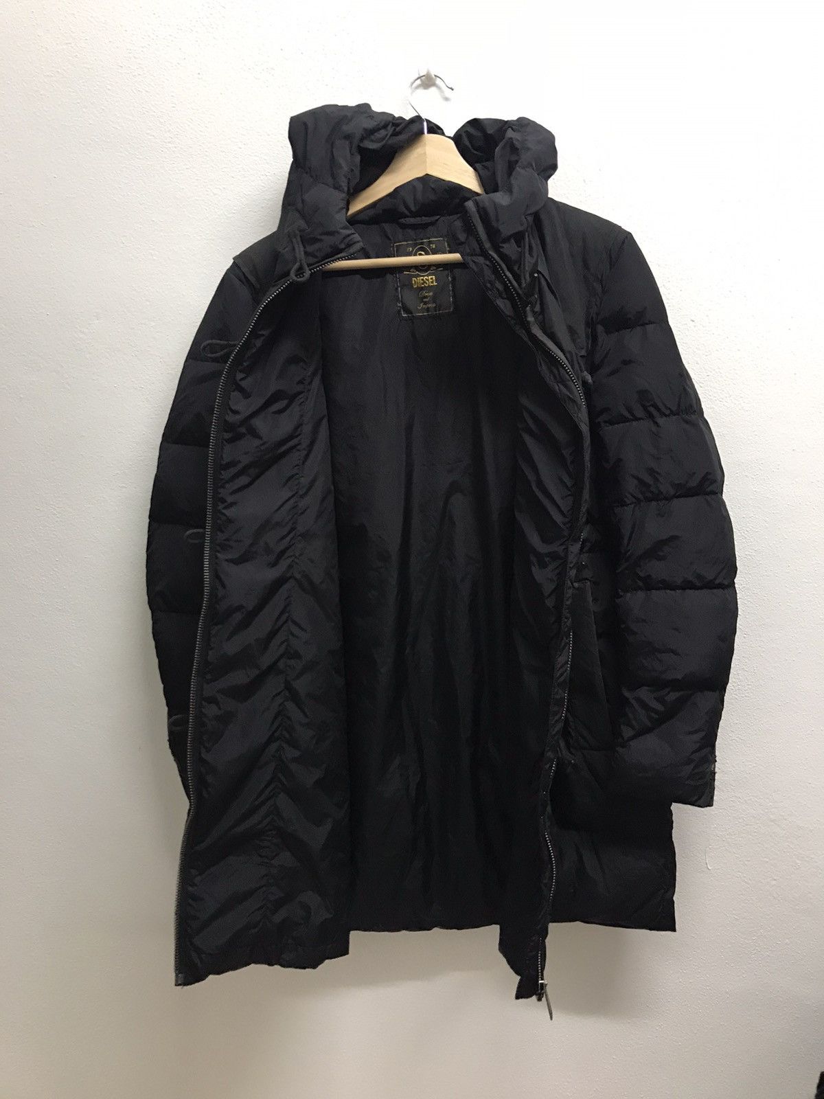 Diesel Diesel long puffer Size US S / EU 44-46 / 1 - 3 Thumbnail
