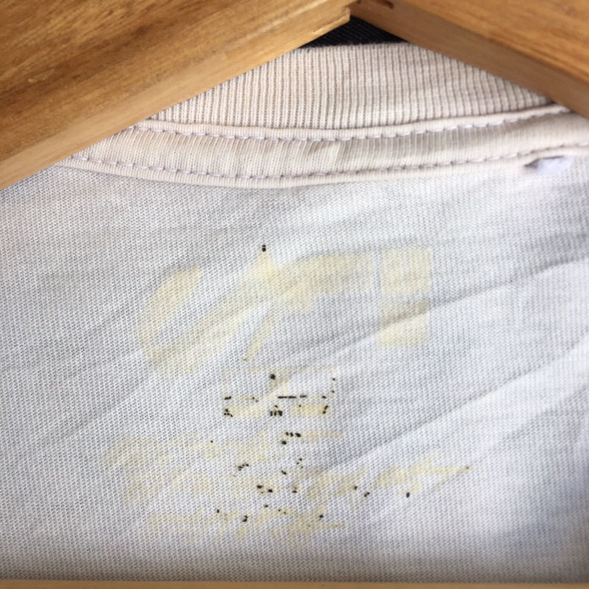 Futura Rare Vintage Abstract Expressionist Futura Uniqlo Tee Size US M / EU 48-50 / 2 - 9 Thumbnail