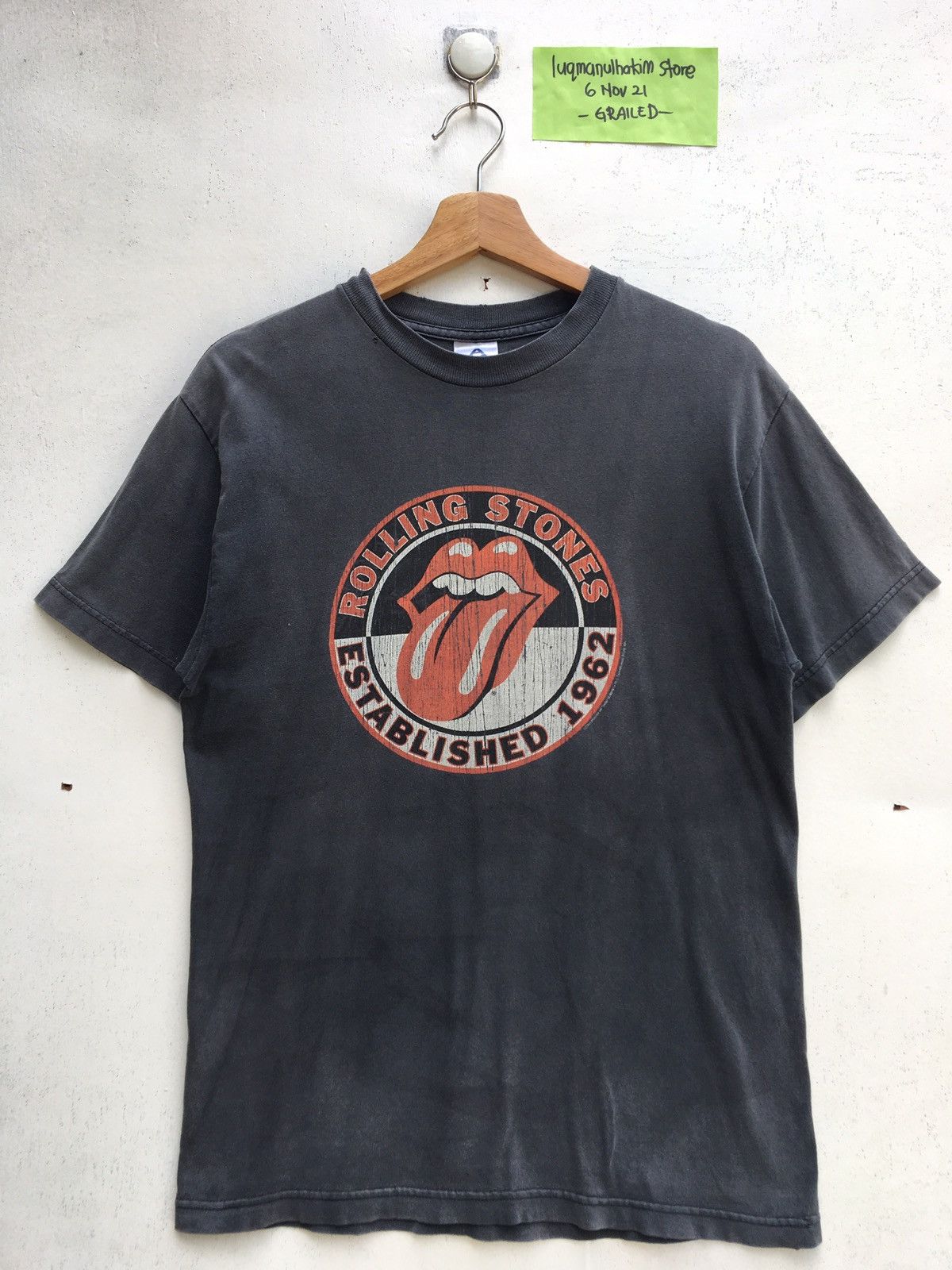 Band Tees Rare Vintage The Rolling Stones Tshirt Size US S / EU 44-46 / 1 - 1 Thumbnail