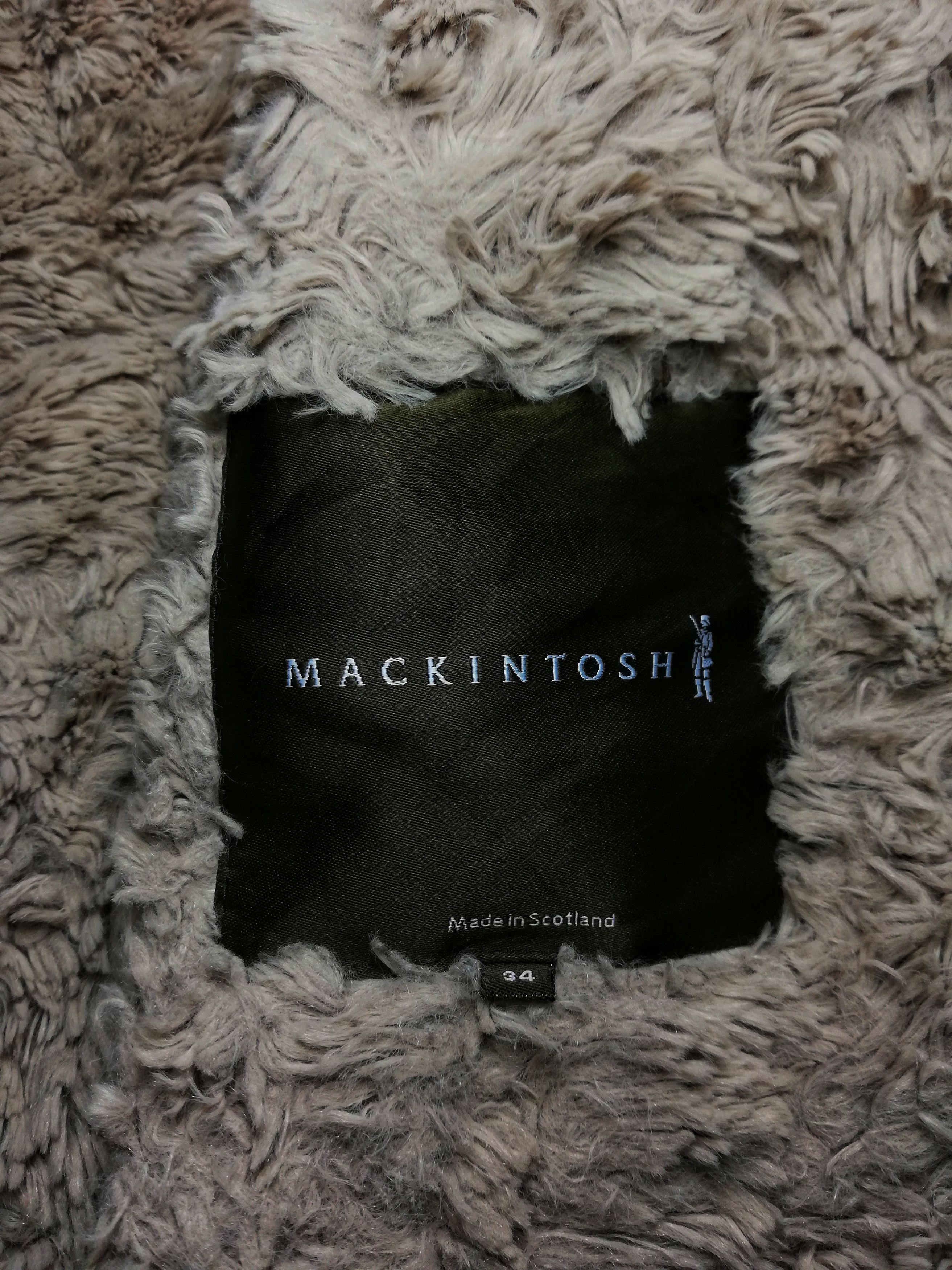 Mackintosh 🔥Mackintosh Scotland Sleeveless Diamond Quilted Fur jacket Size US XXS / EU 40 - 6 Thumbnail