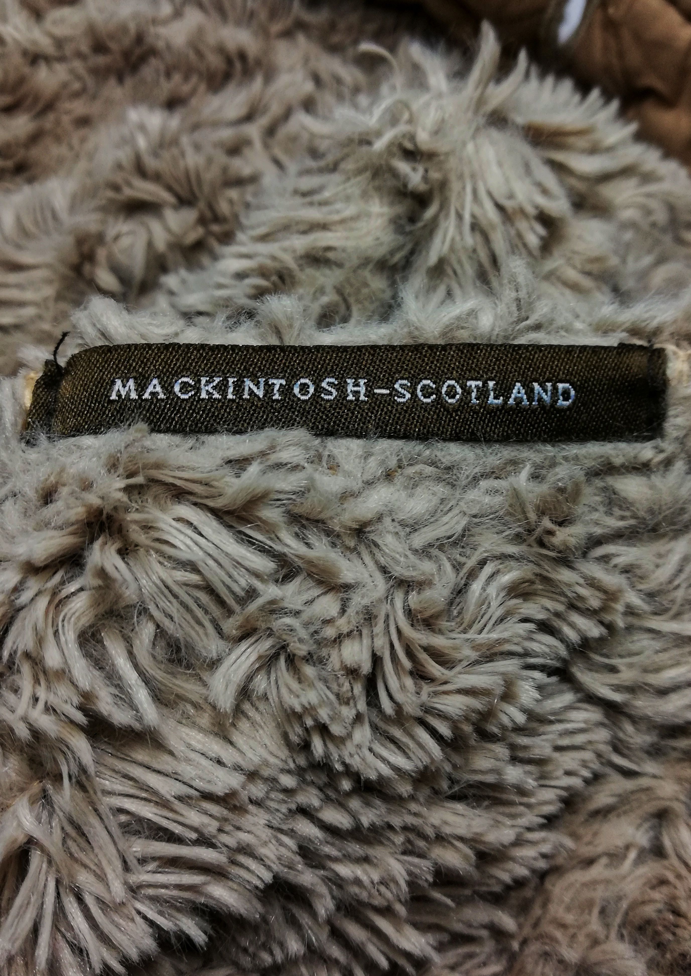 Mackintosh 🔥Mackintosh Scotland Sleeveless Diamond Quilted Fur jacket Size US XXS / EU 40 - 7 Thumbnail
