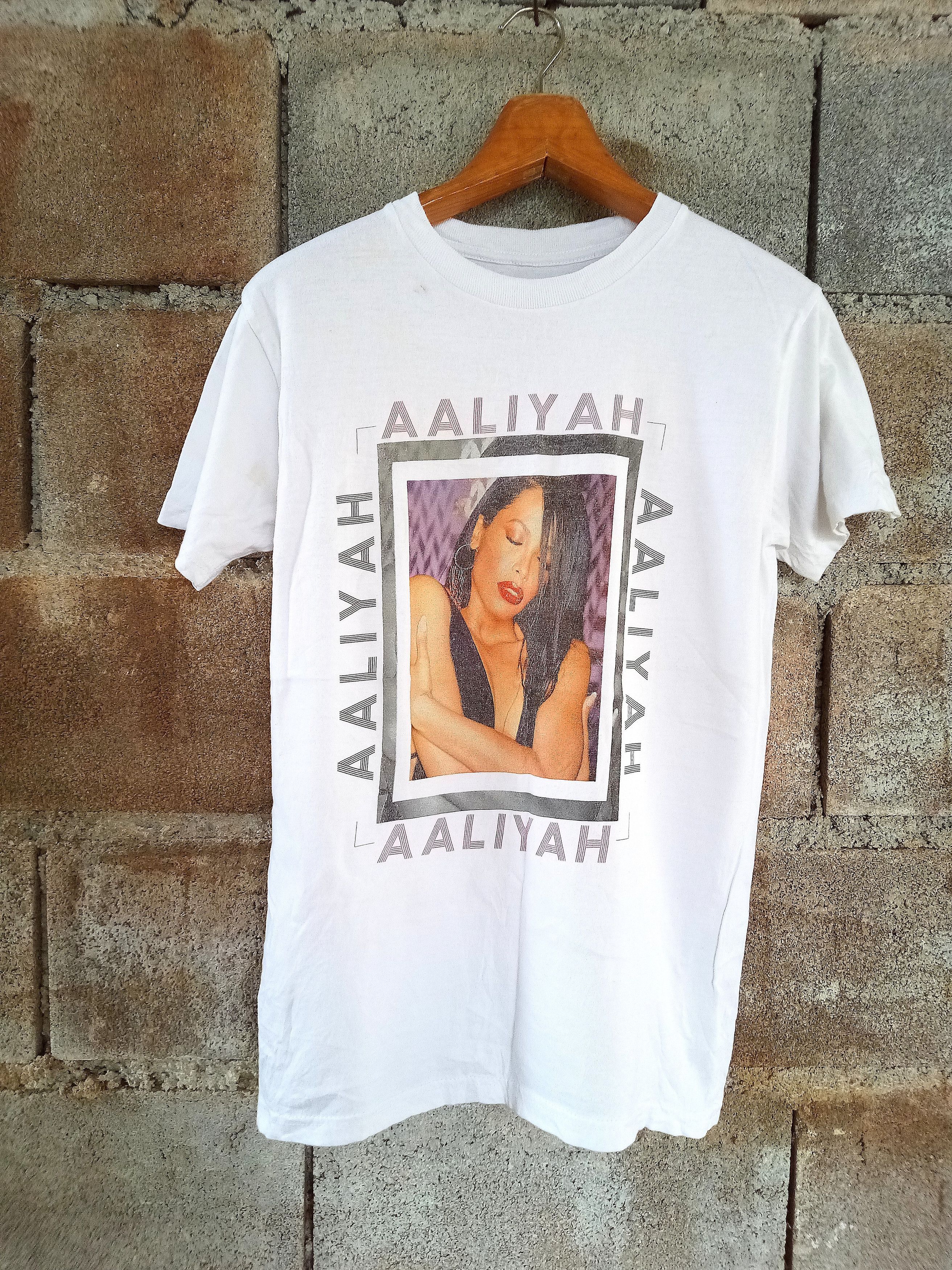 Band Tees Aaliyah x Cross Colour Fashion music RnB Black alicia keys Size US S / EU 44-46 / 1 - 1 Thumbnail