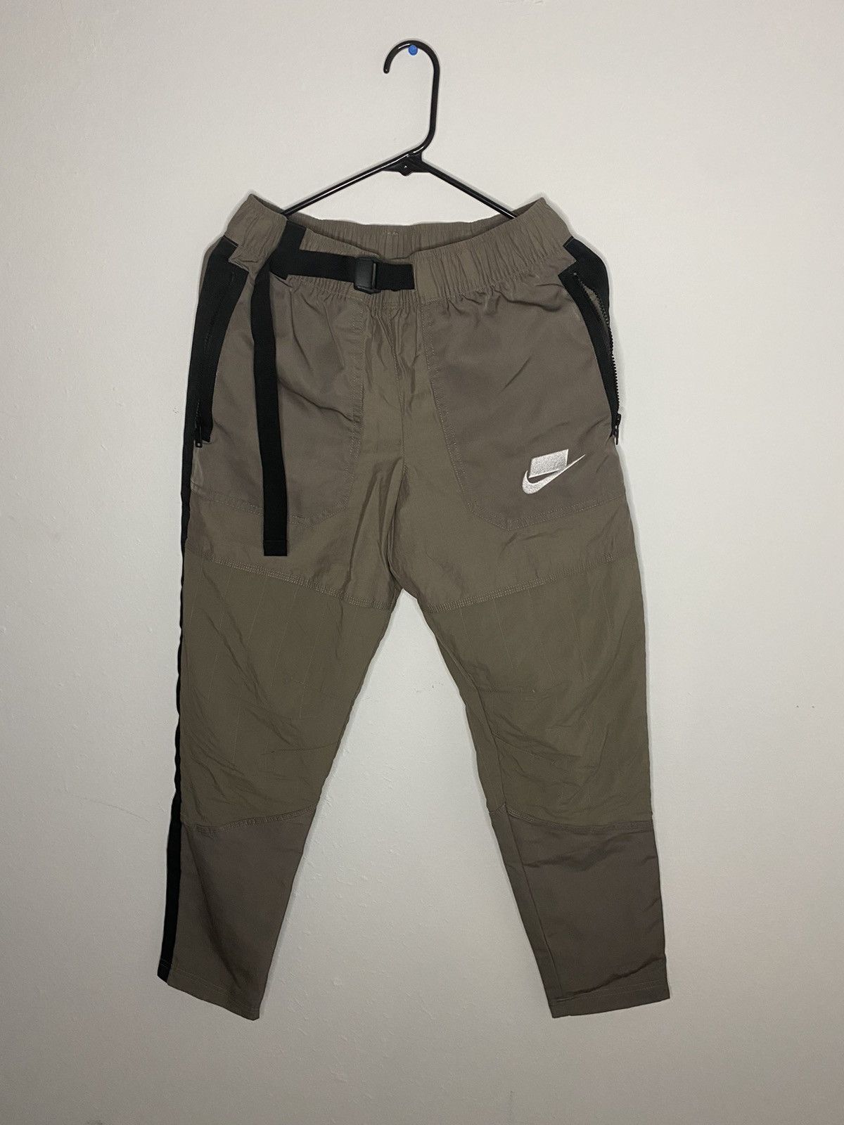 Nike Nike NSW Woven Nylon Pants (S) Size US 29 - 1 Thumbnail