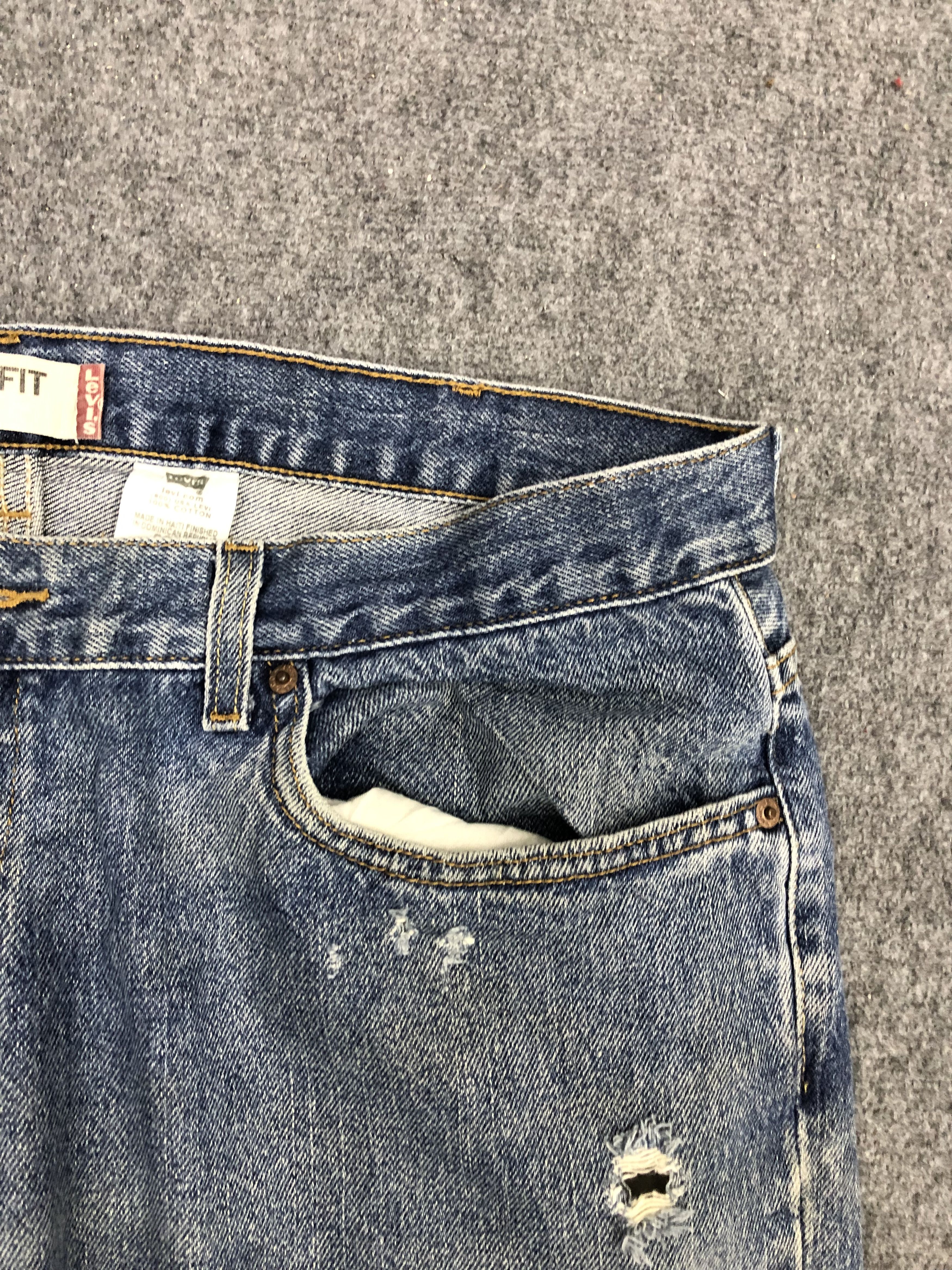 Levi's Vintage Levis 560 Sun Faded Denim DP1263 Size US 40 / EU 56 - 8 Thumbnail