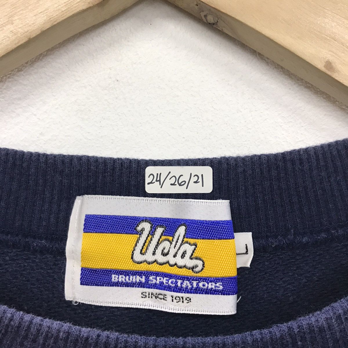 Vintage Vintage UCLA big logo Sweatshirt Size US L / EU 52-54 / 3 - 12 Thumbnail