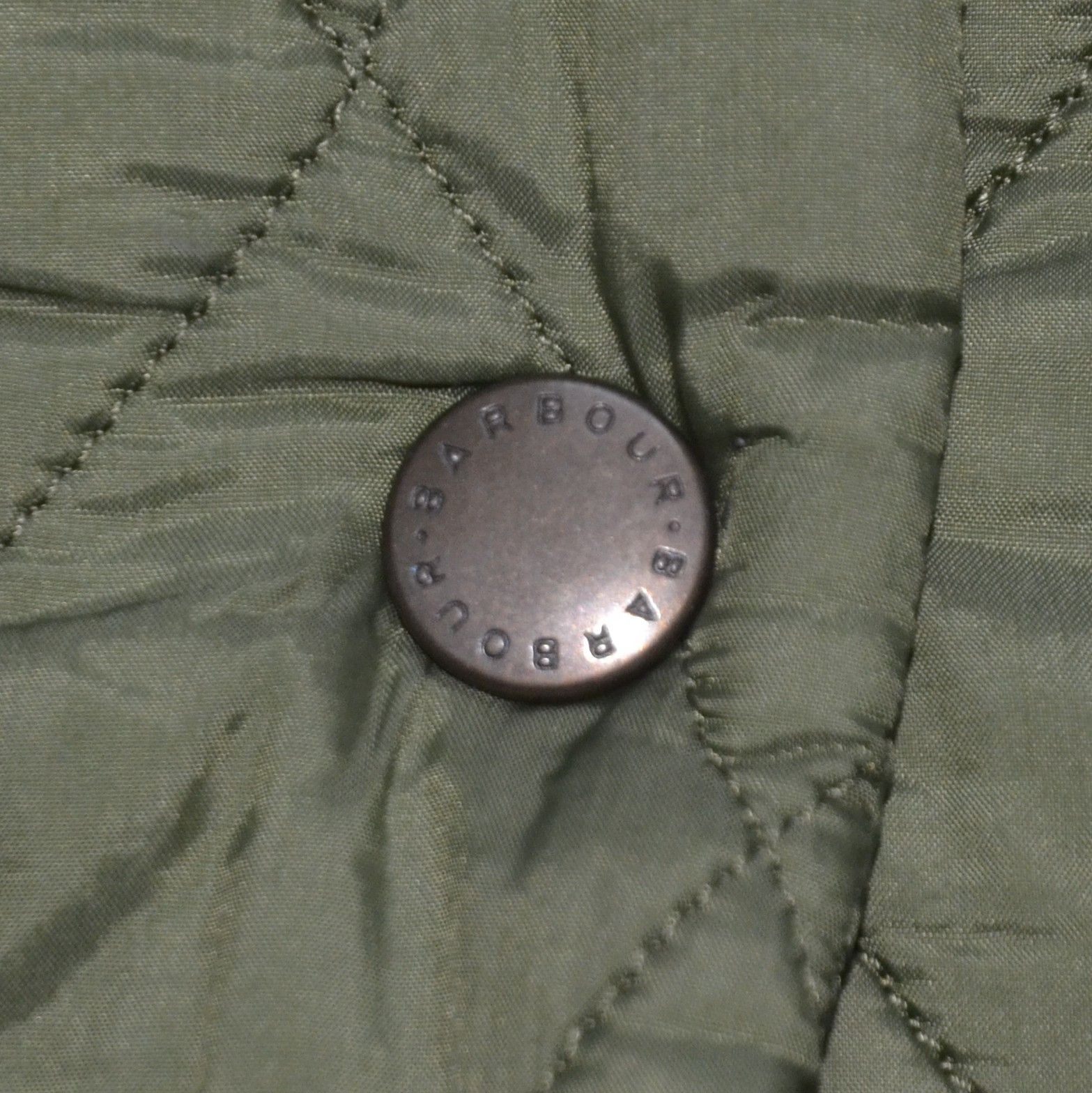 Barbour Barbour L417 SHAPED FWEIGHT QUILT SHORT Women QuiltedJacket Size S / US 4 / IT 40 - 12 Thumbnail