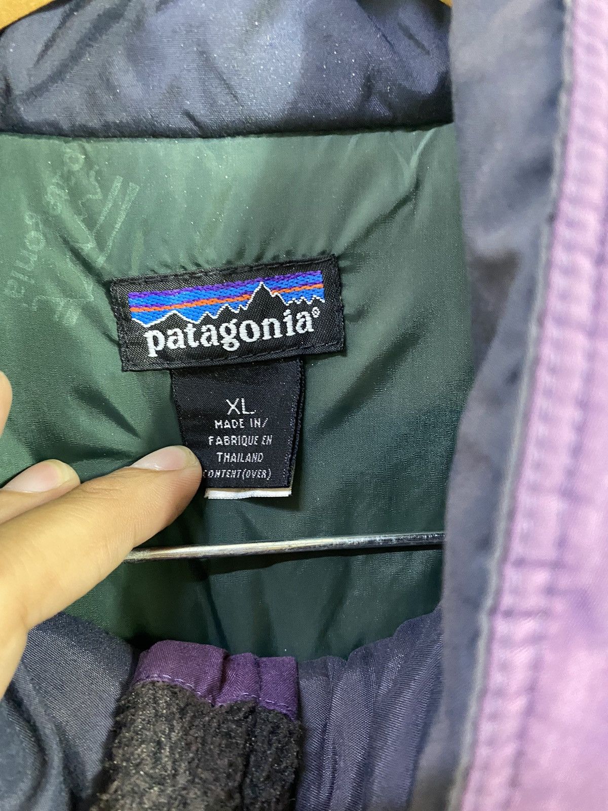 Patagonia Vintage Patagonia Padded Jacket Design Size US XL / EU 56 / 4 - 4 Thumbnail
