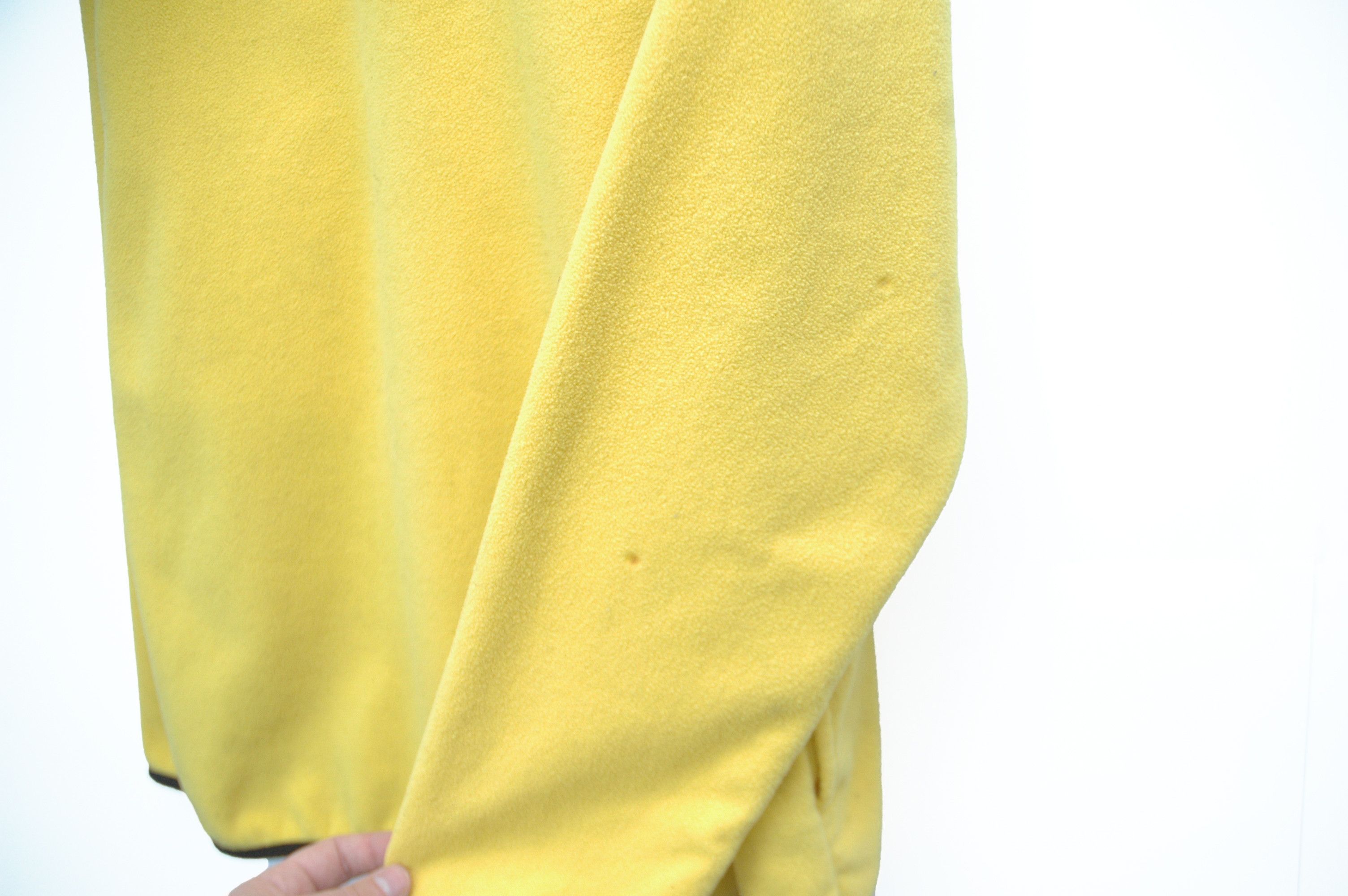 Tommy Hilfiger Vintage 2001 Tommy Hilfiger Pullover Fleece Size US L / EU 52-54 / 3 - 10 Thumbnail