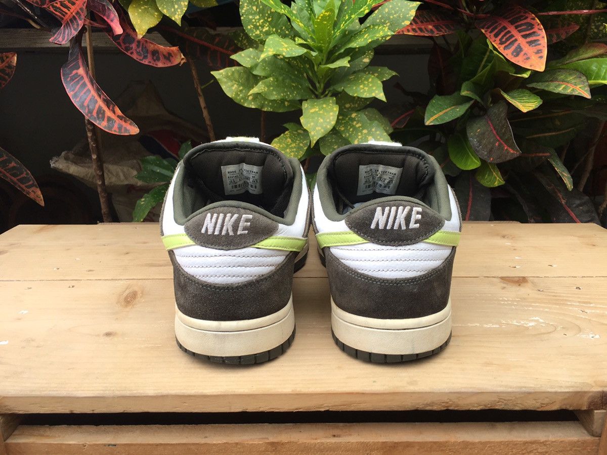 Nike Rare 2007 Nike Dunk Low Black White Volt 6.0 Size US 10.5 / EU 43-44 - 10 Thumbnail
