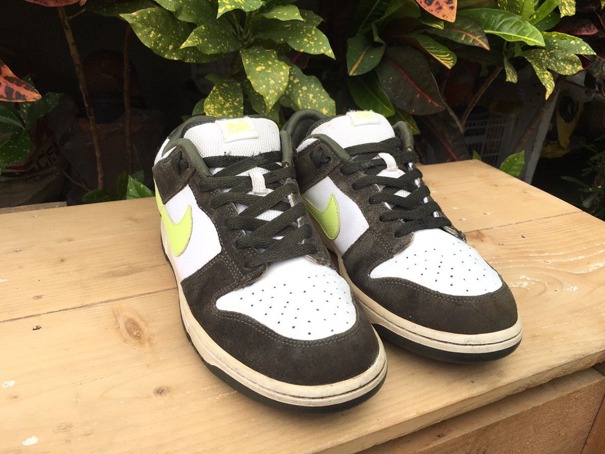 Nike Rare 2007 Nike Dunk Low Black White Volt 6.0 Size US 10.5 / EU 43-44 - 7 Thumbnail