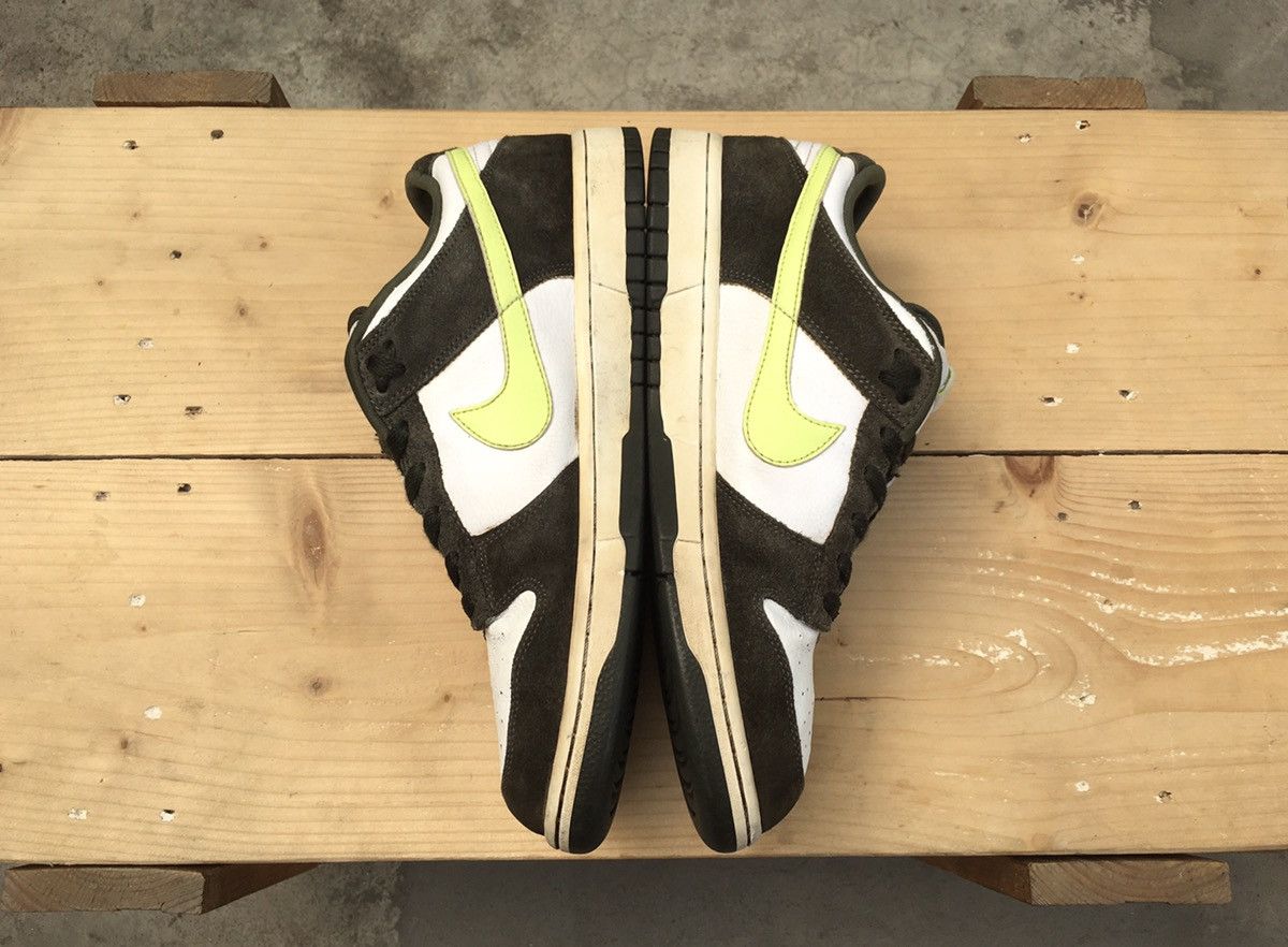 Nike Rare 2007 Nike Dunk Low Black White Volt 6.0 Size US 10.5 / EU 43-44 - 16 Thumbnail
