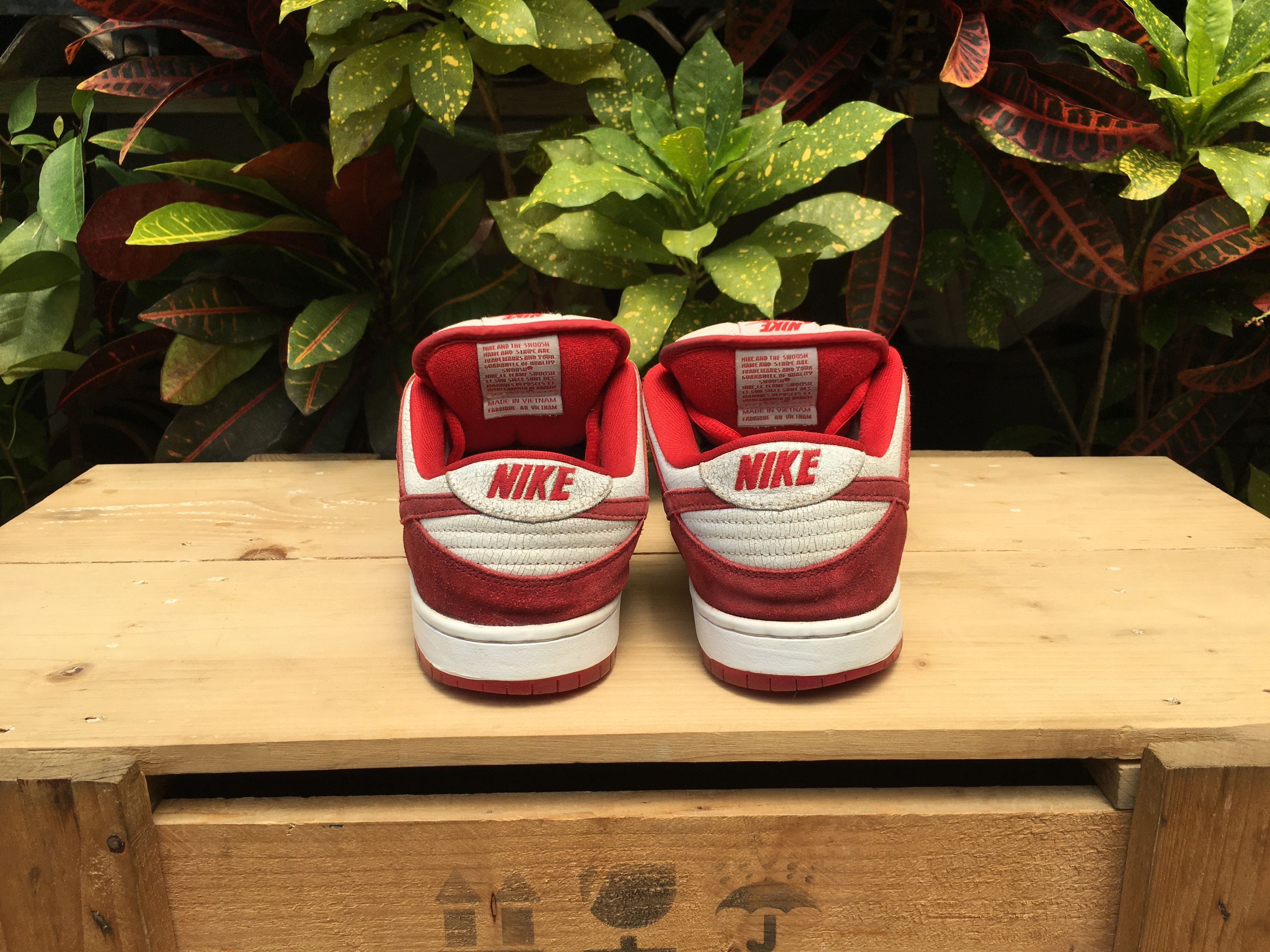 Nike Nike SB Dunk Low Valentines Day 2014 Size US 9.5 / EU 42-43 - 9 Thumbnail